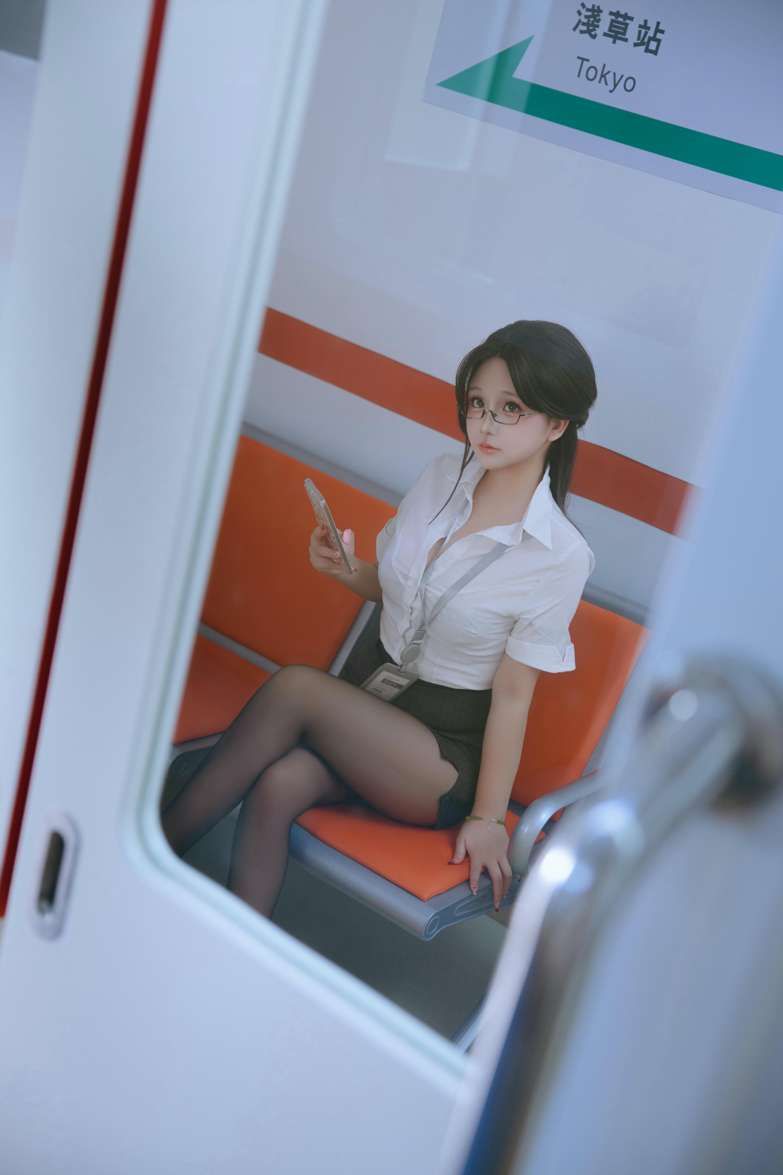 日奈娇 NO.212 地铁OL[237P-8V-3.4G]_第1集