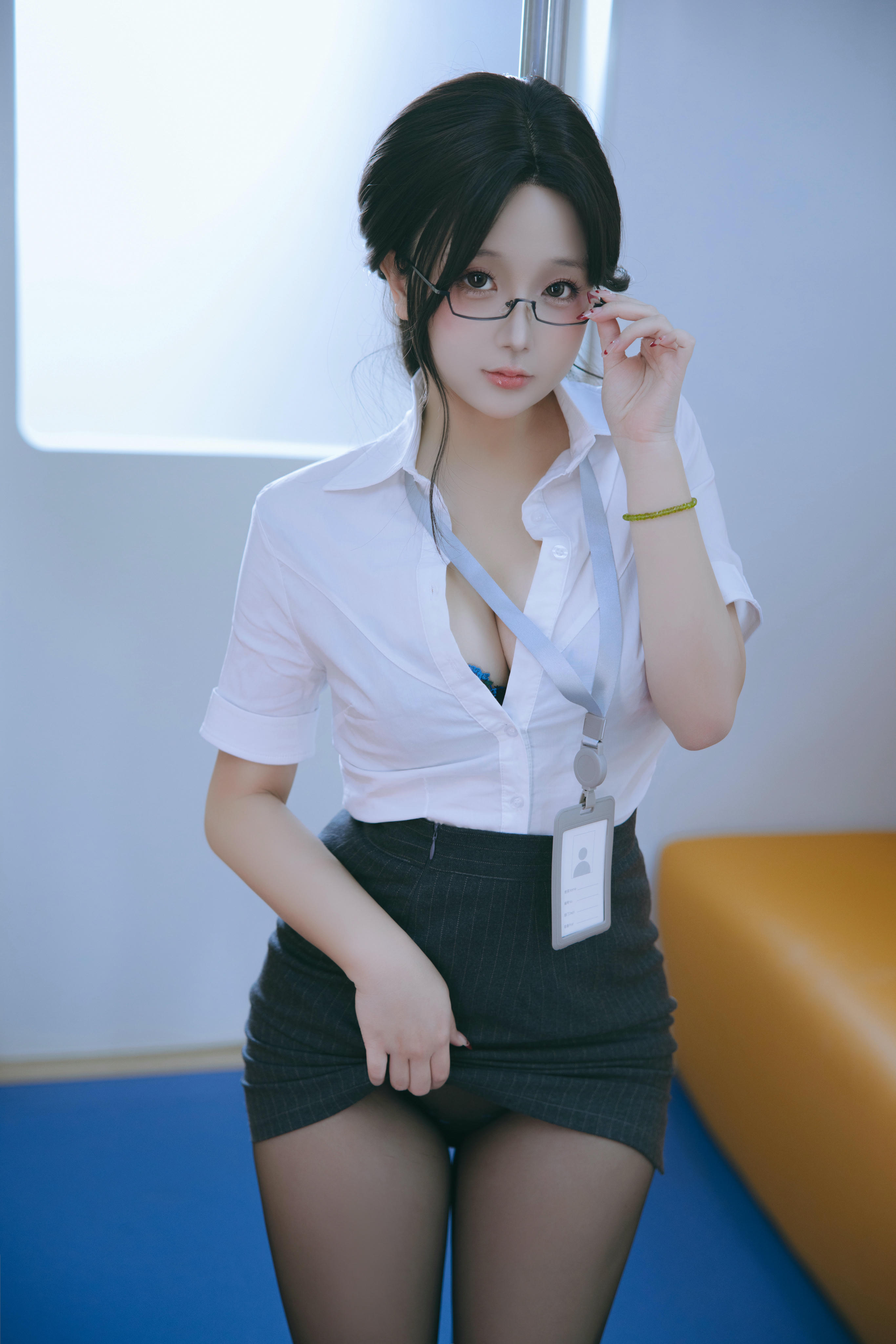 日奈娇 NO.212 地铁OL[237P-8V-3.4G]_第3集