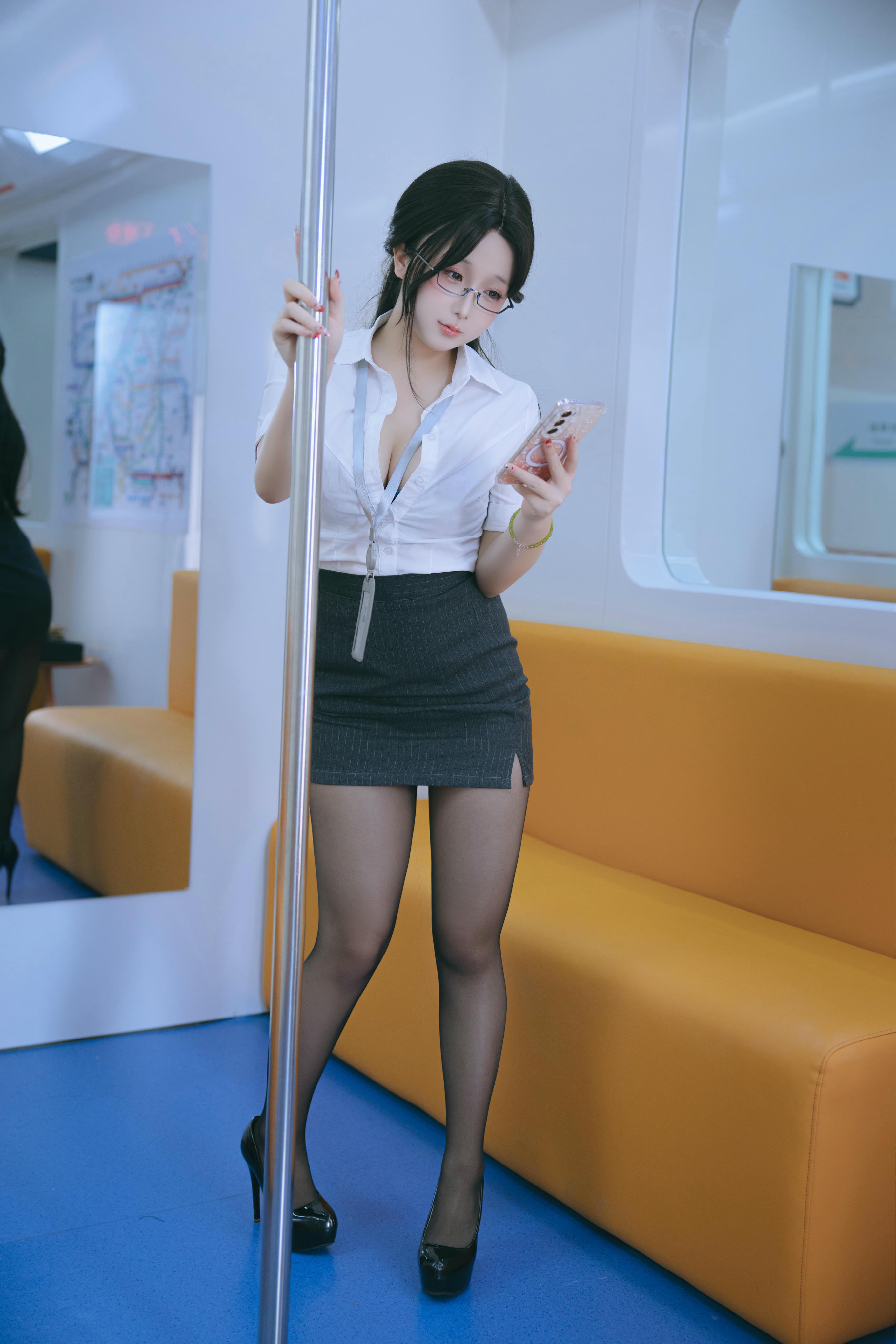 日奈娇 NO.212 地铁OL[237P-8V-3.4G]_第3集