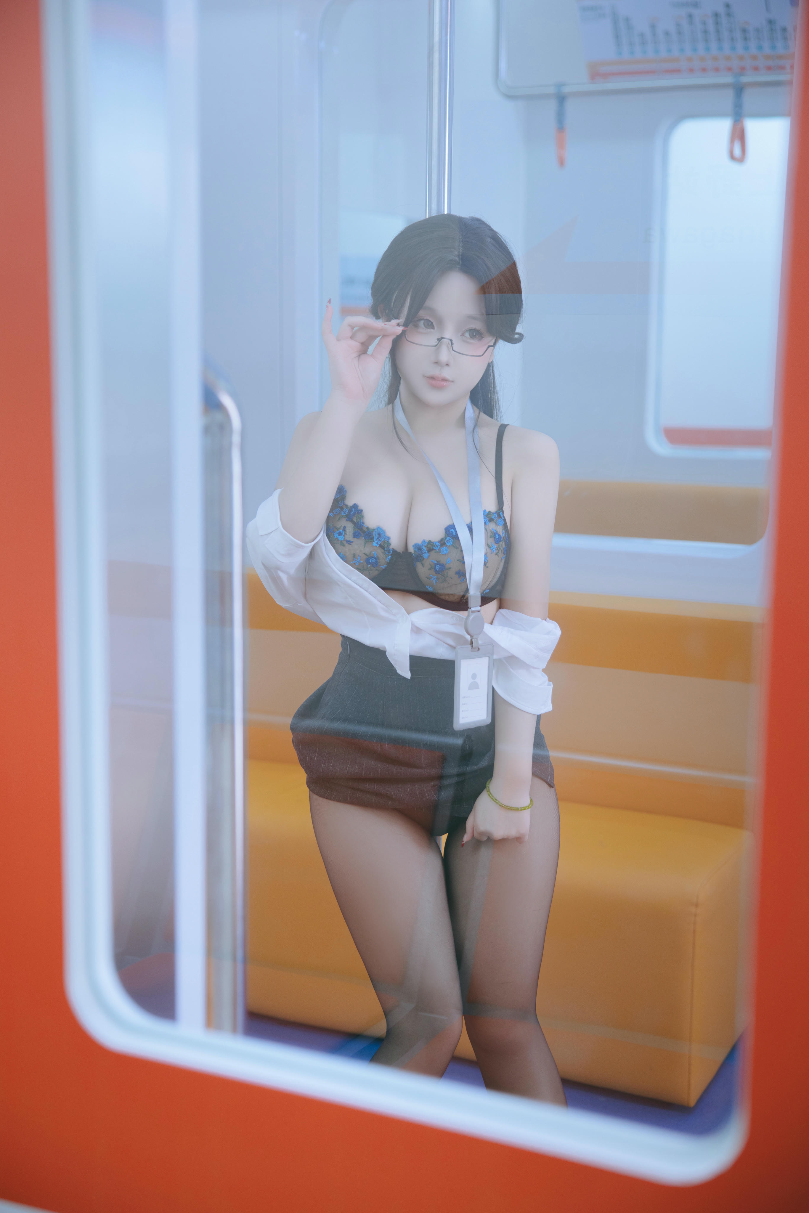 日奈娇 NO.212 地铁OL[237P-8V-3.4G]_第4集