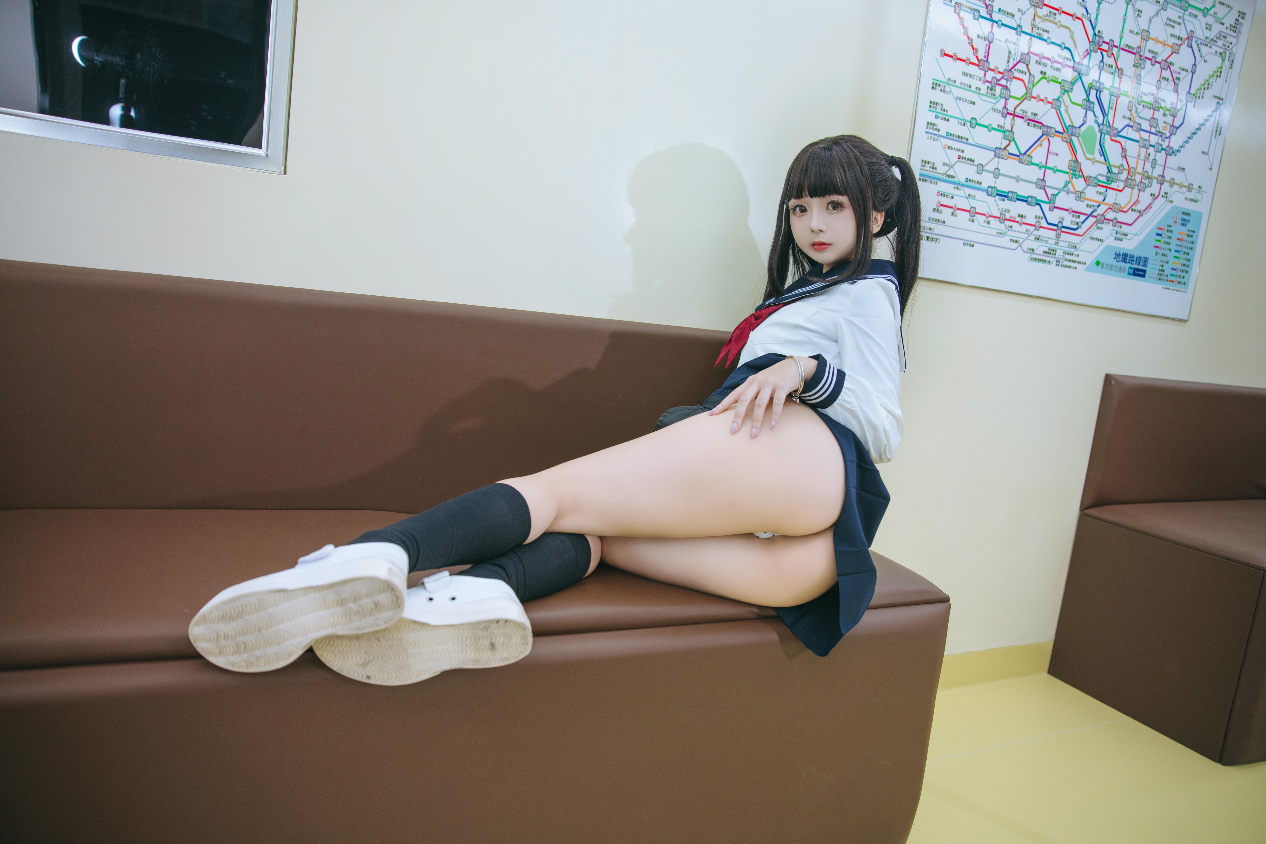 日奈娇 NO.215 列车JK[140P-2.2G]_第1集