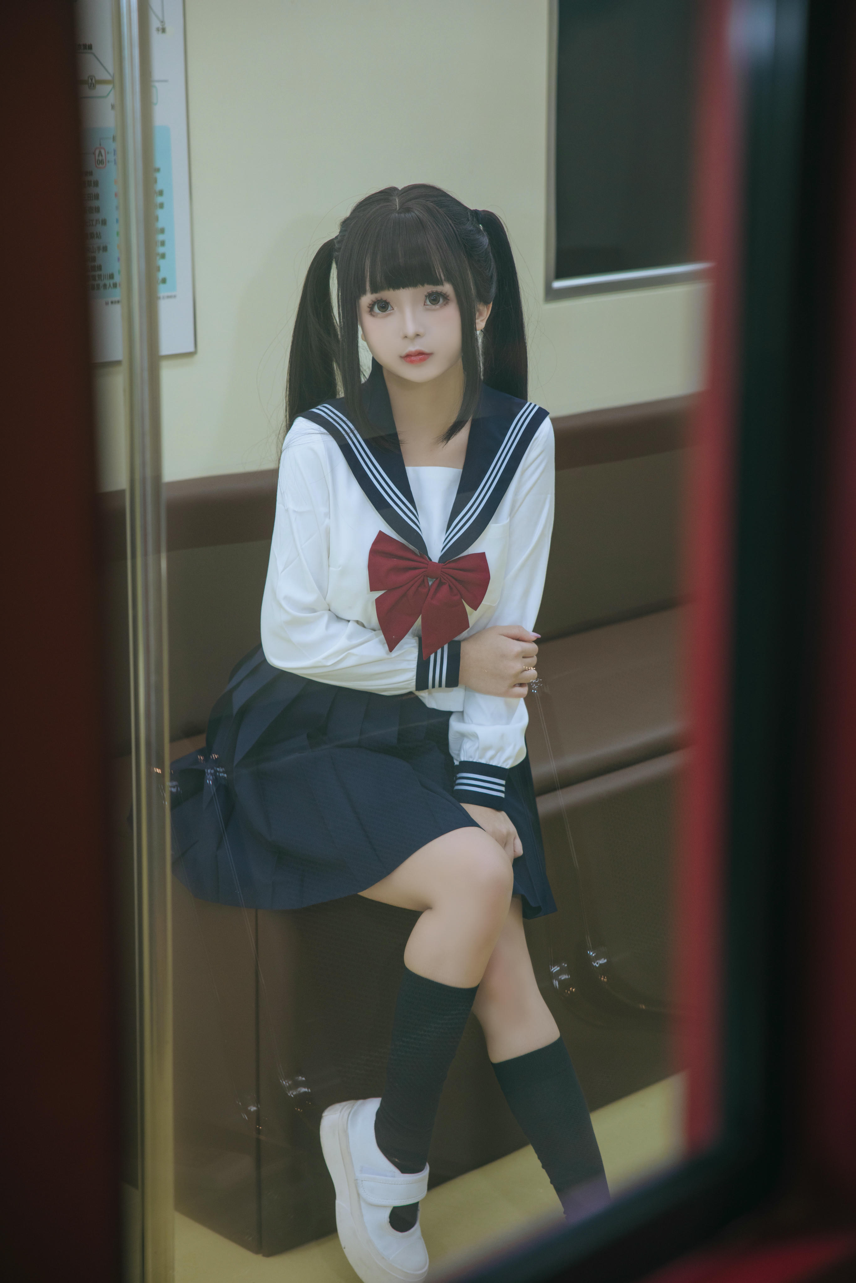 日奈娇 NO.215 列车JK[140P-2.2G]_第1集