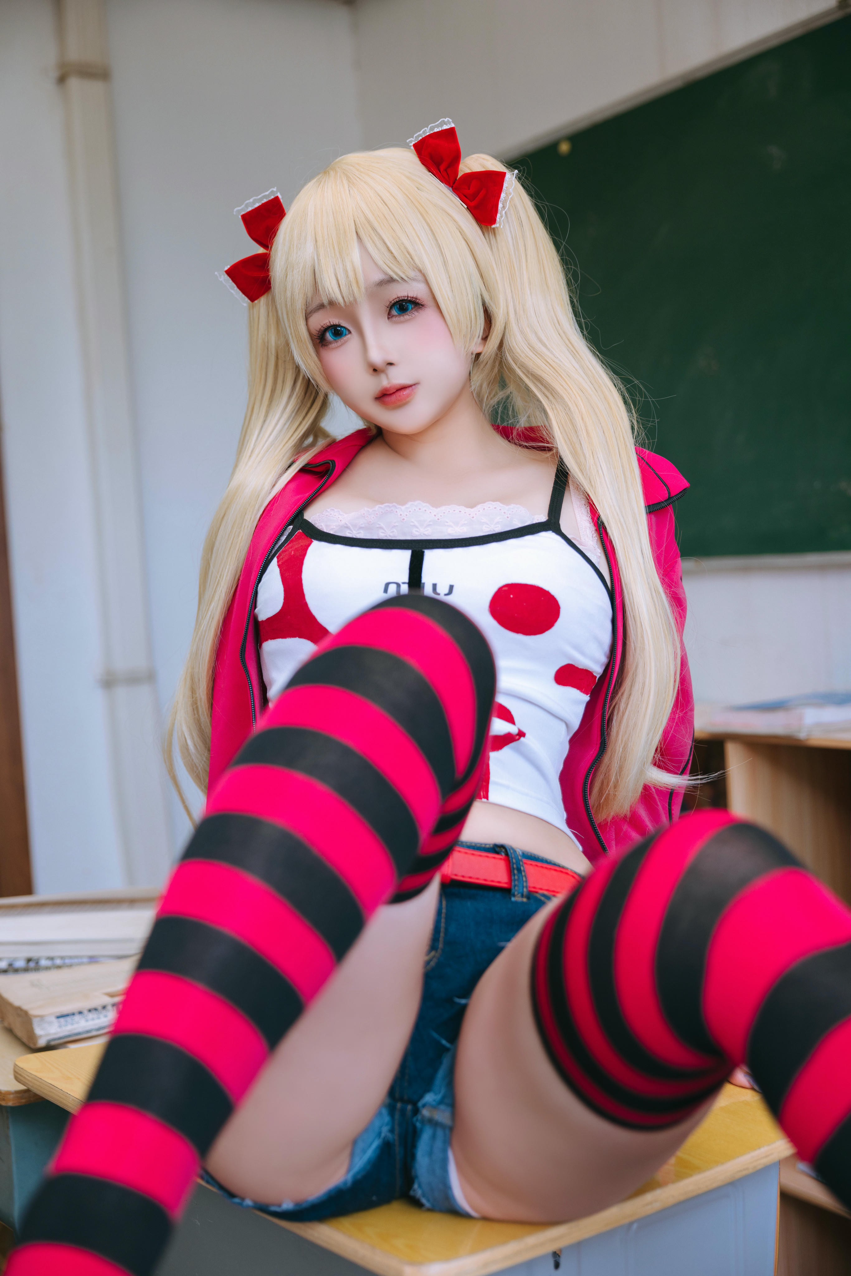 日奈娇 NO.232 秋月爱莉 [220P10V-2GB]_第1集