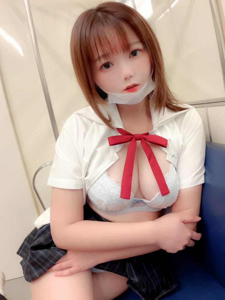 日本cosplay肉肉-A049-038_きょう肉肉 KYO-048 [40P2V 391MB]_第1集