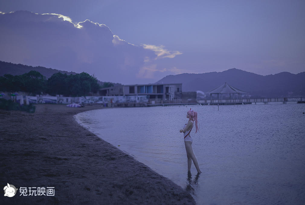 三度_69 NO.001 兔玩 cos集锦 [40P-475MB]_第2集