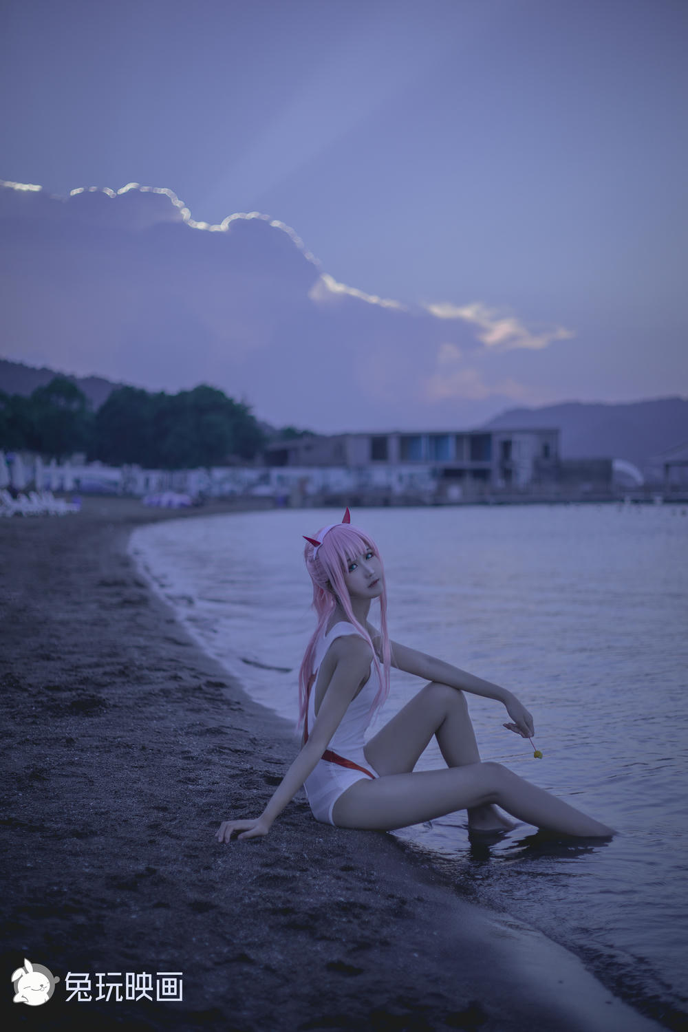 三度_69 NO.001 兔玩 cos集锦 [40P-475MB]_第2集