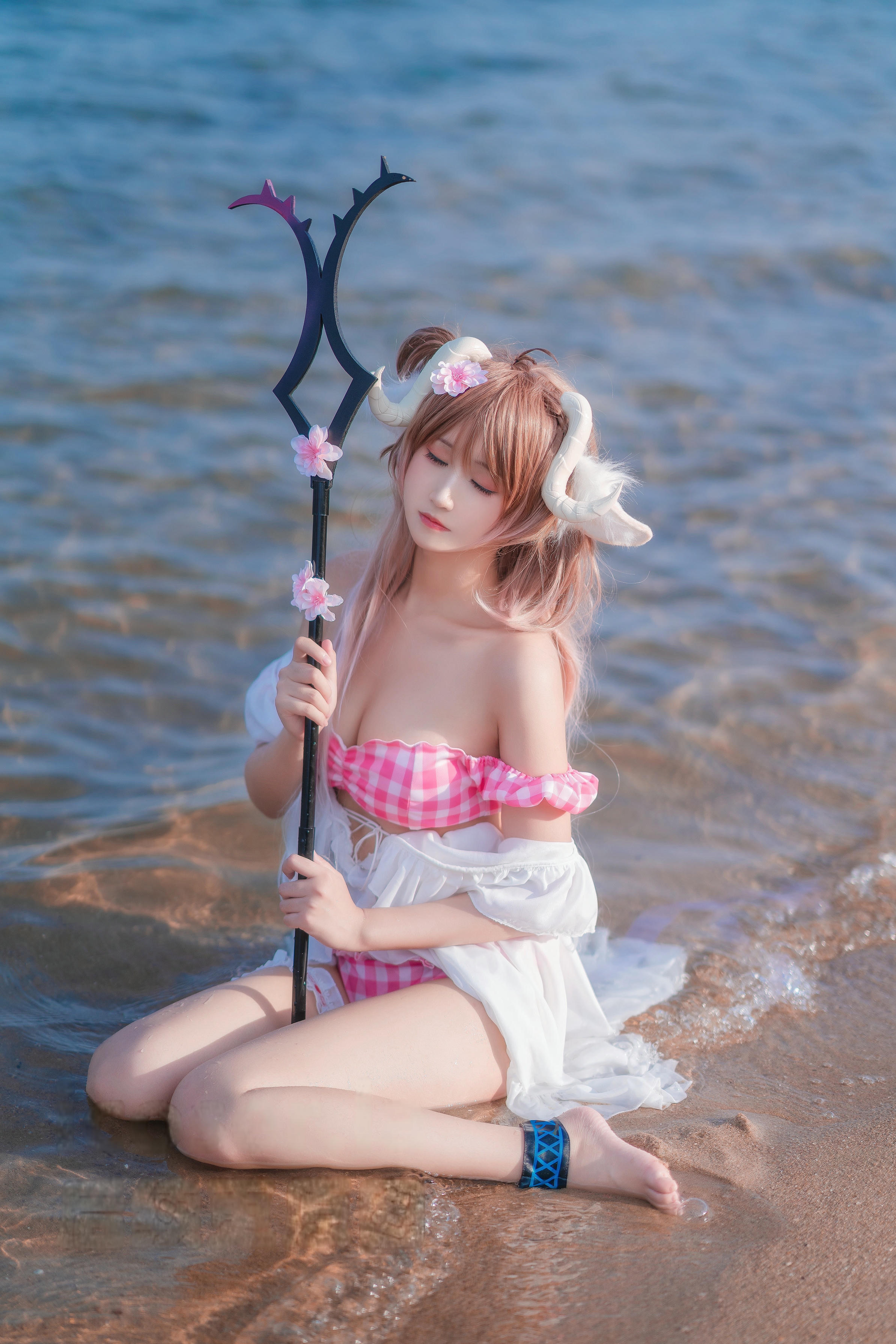 三度_69 NO.072 小羊泳装[17P 197.2M]_第1集