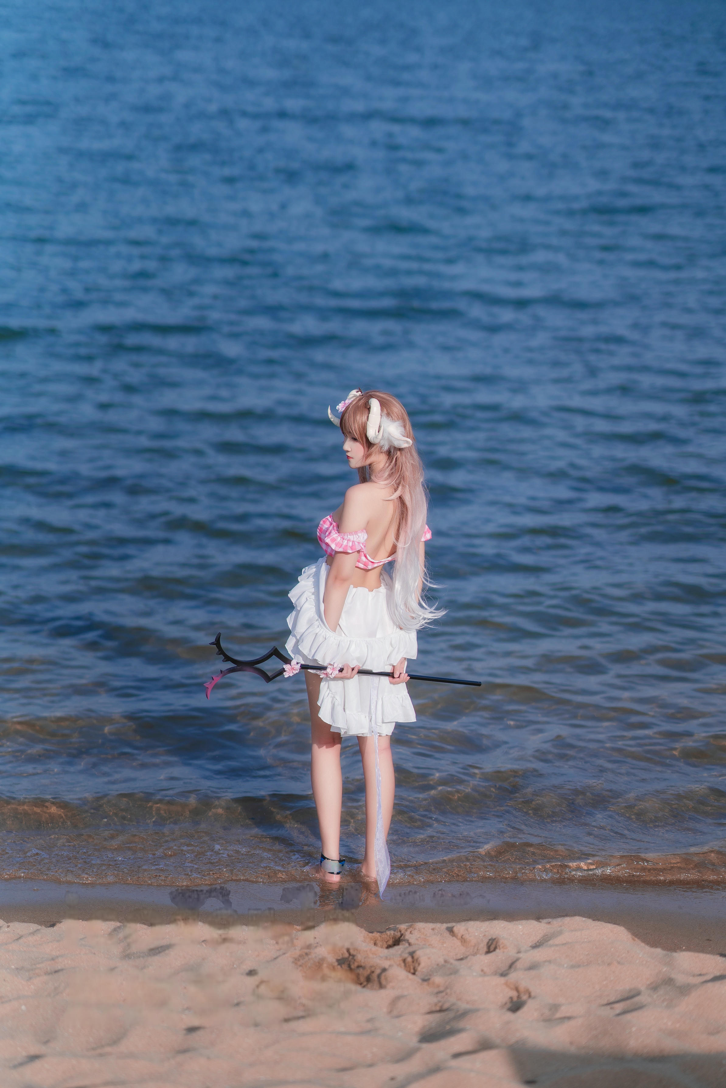 三度_69 NO.072 小羊泳装[17P 197.2M]_第1集