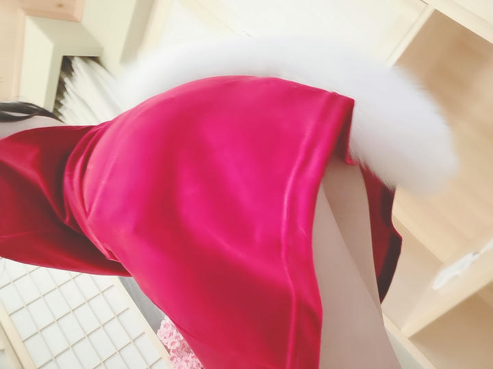 三度_69 NO.017 露背毛衣 [36P2V-510MB]-【小彩蛋】酒红睡裙自拍_第1集