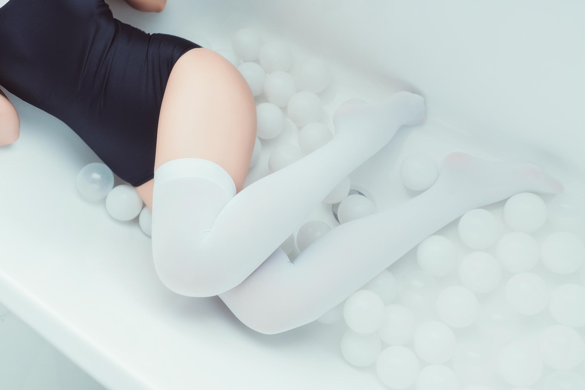 三度_69 NO.019 白丝喵 [42P-336MB]_第3集