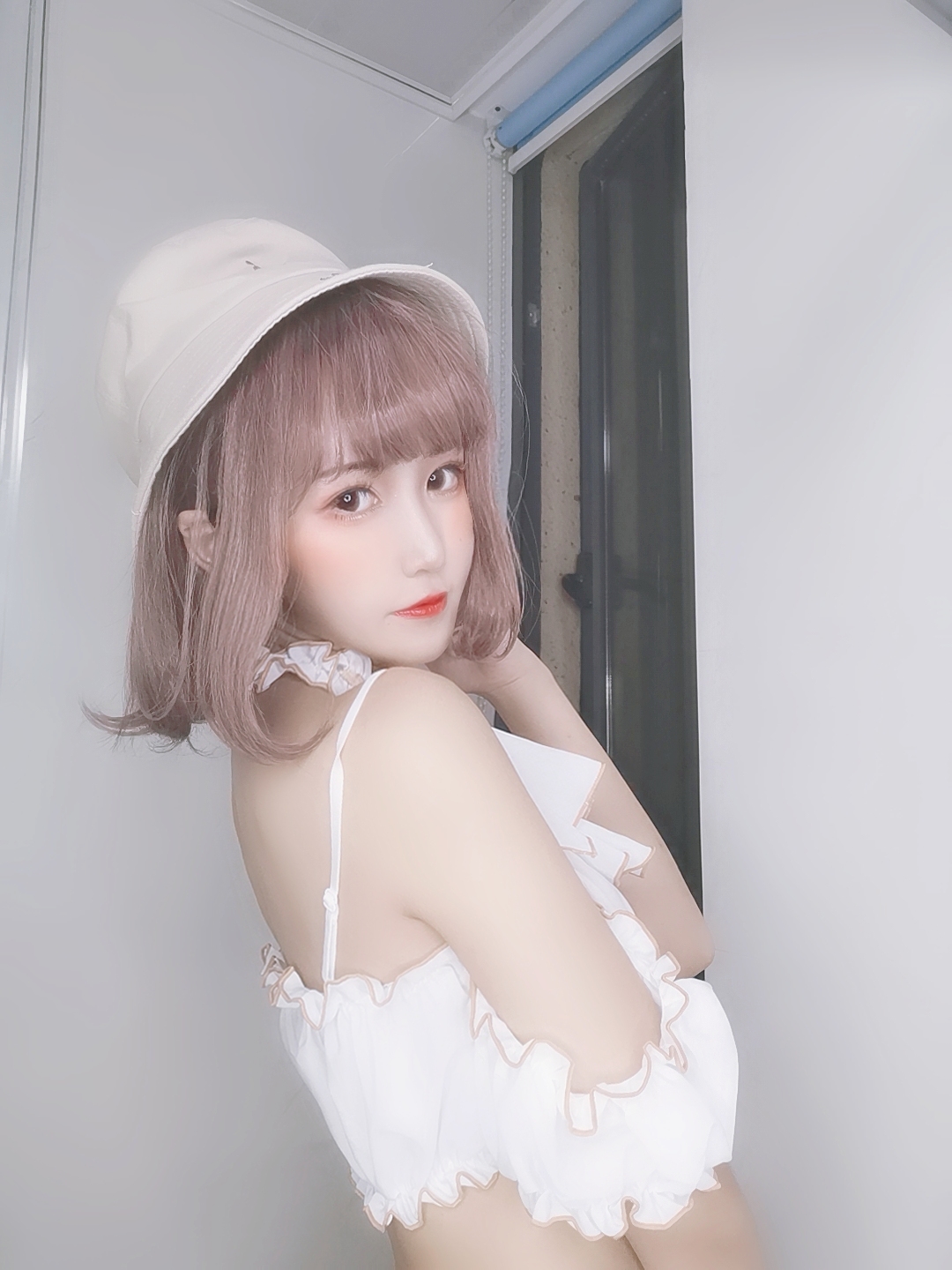 三度_69 NO.027 雏菊围裙 [47P-336MB]-自拍合集_第1集