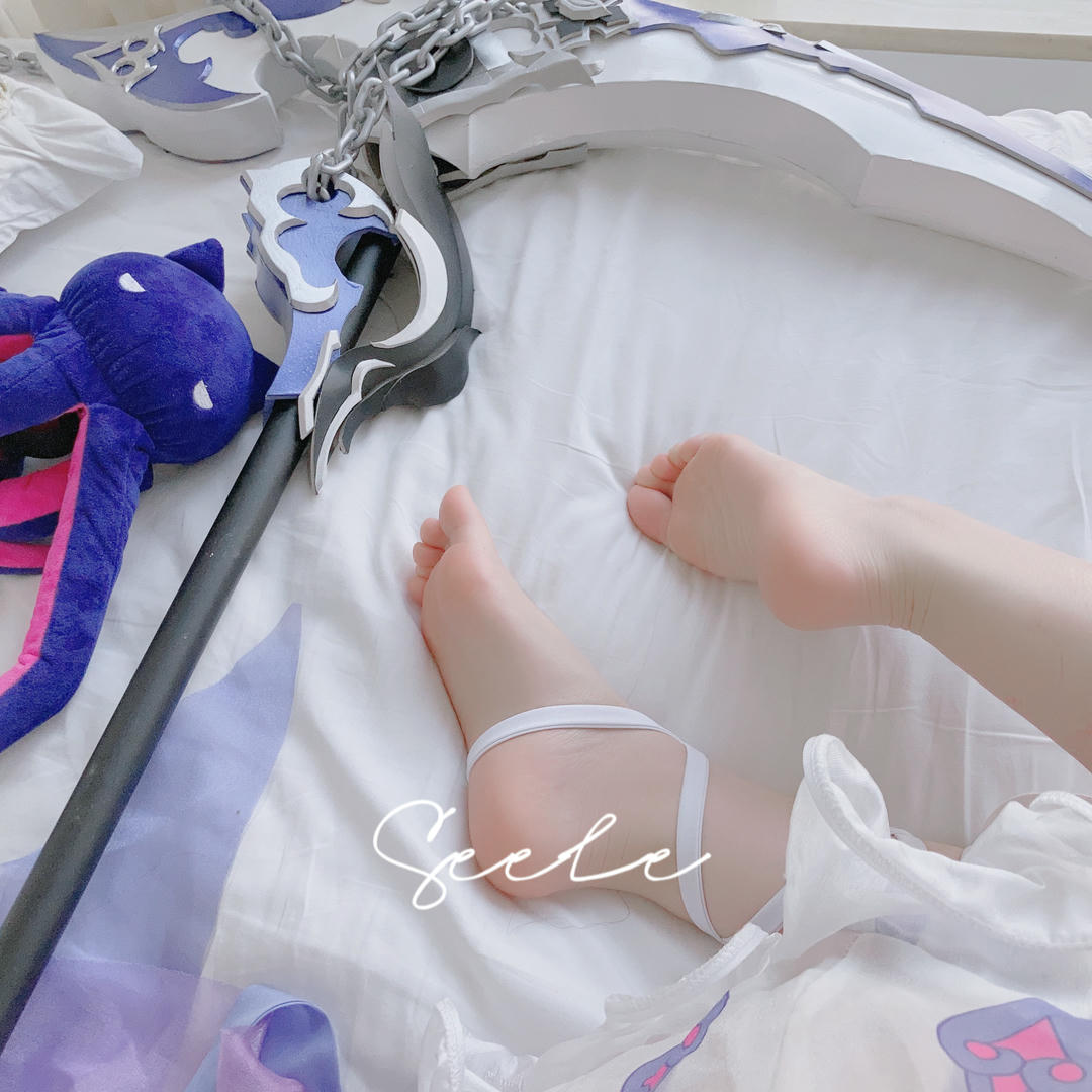 吃货麦麦w-Seele麦麦 NO.001 彼岸浪花 [82P 460MB]_第1集