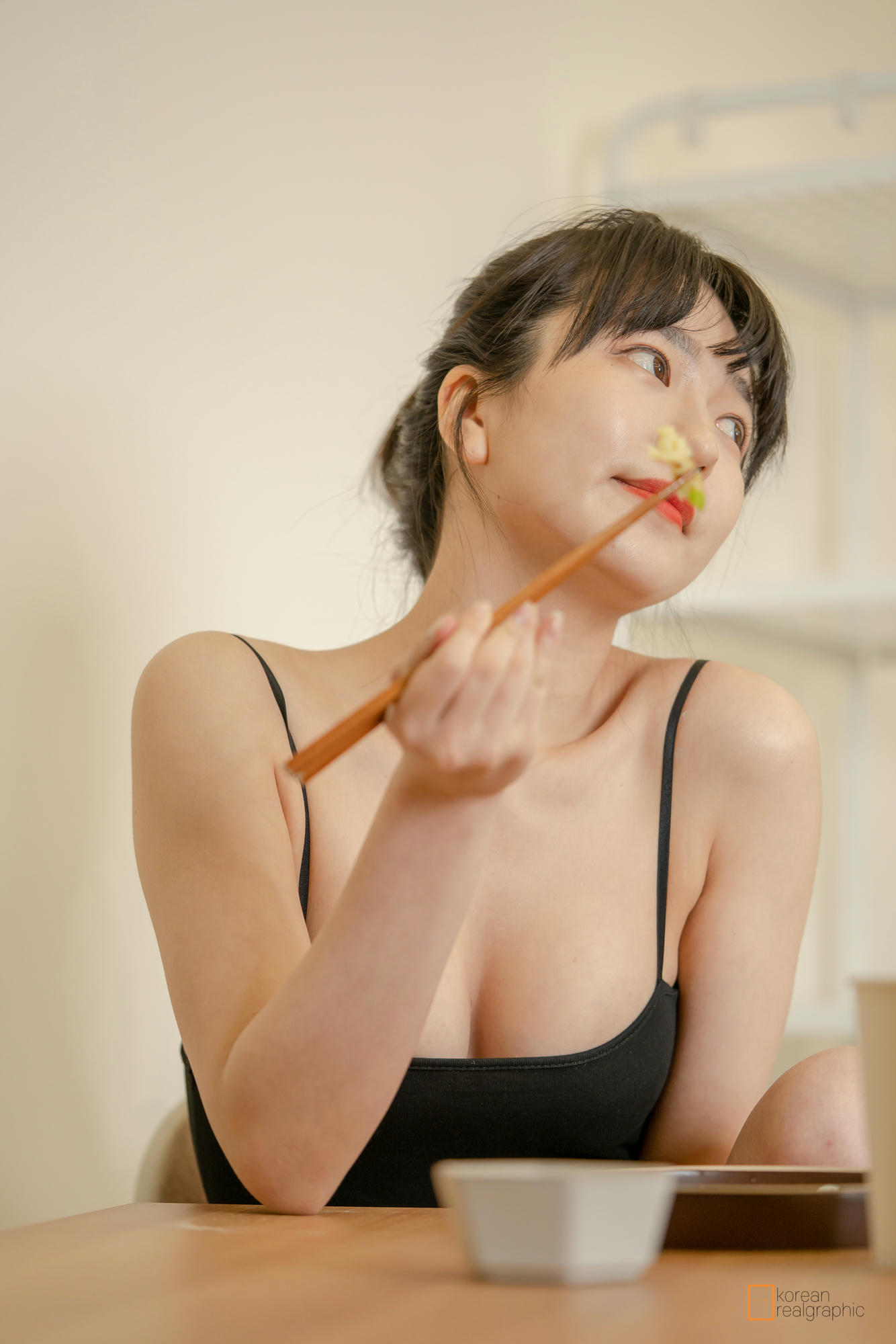 韩国妹子-Sehee (세희) NO.002 [Korean Realgraphic] No.65 Sehee (세희) [36P4V 2.27GB]_第1集