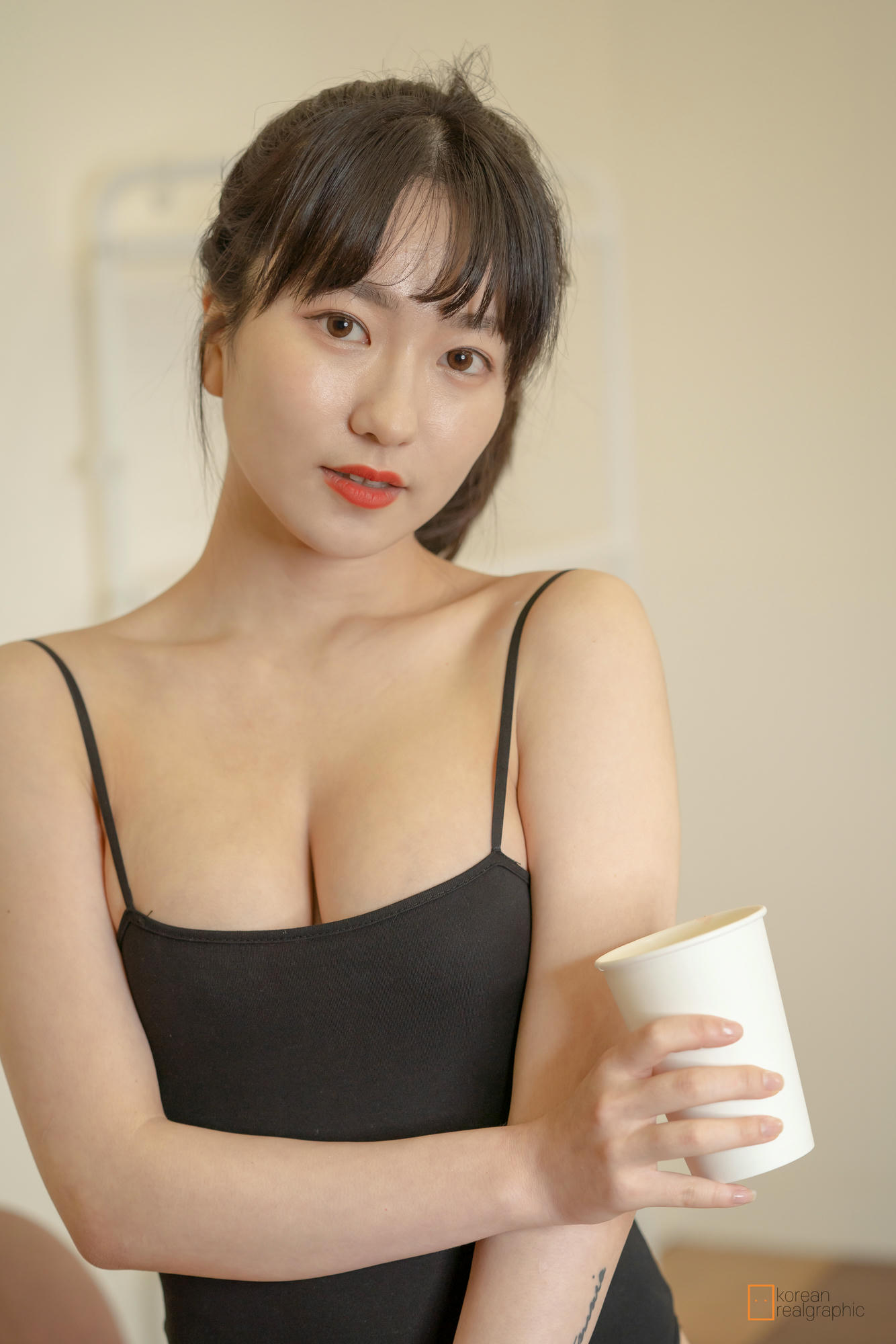 韩国妹子-Sehee (세희) NO.002 [Korean Realgraphic] No.65 Sehee (세희) [36P4V 2.27GB]_第2集