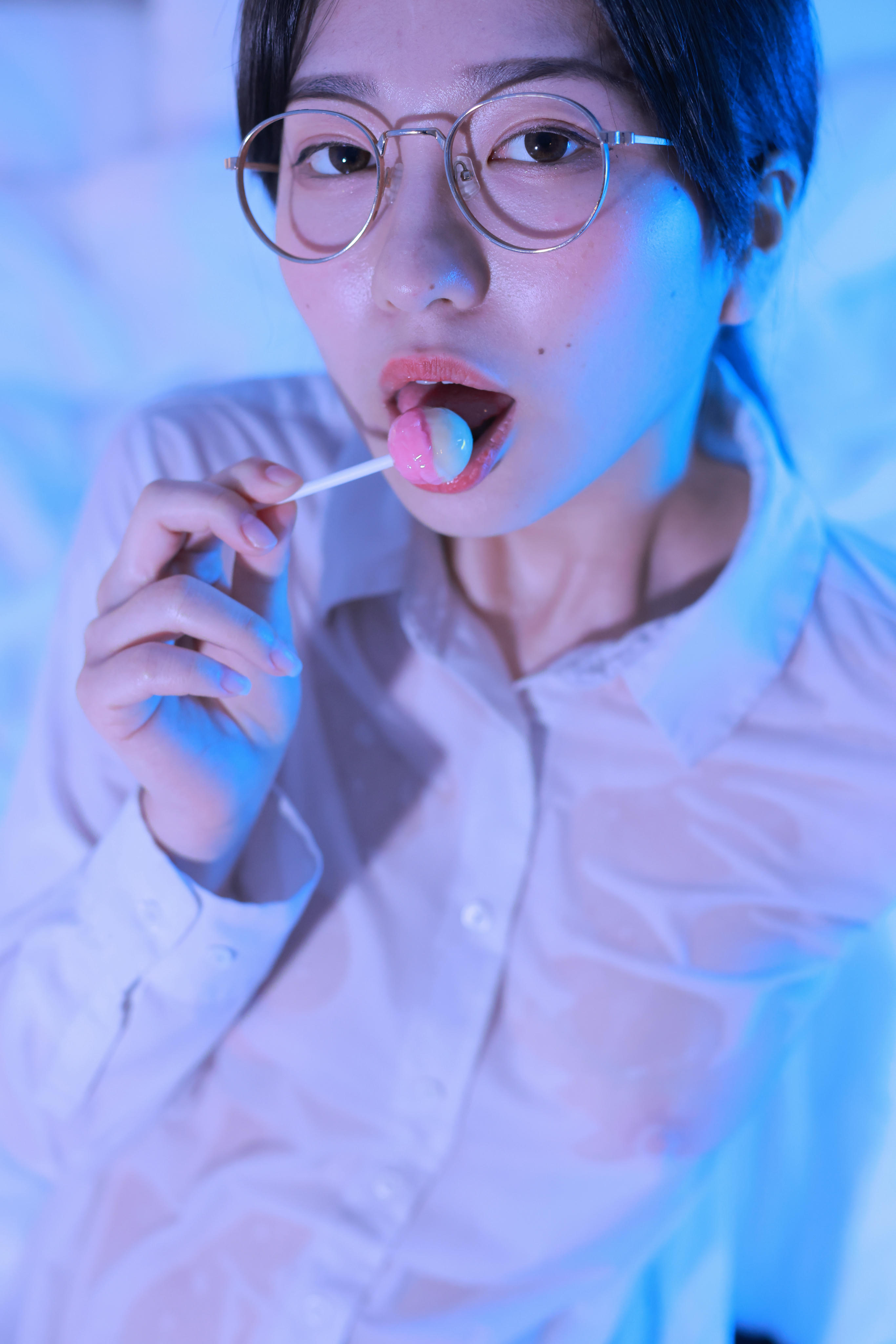 韩国妹子-Sehee (세희) NO.021 Glasses Shirt [112P1V-1.78GB]_第1集