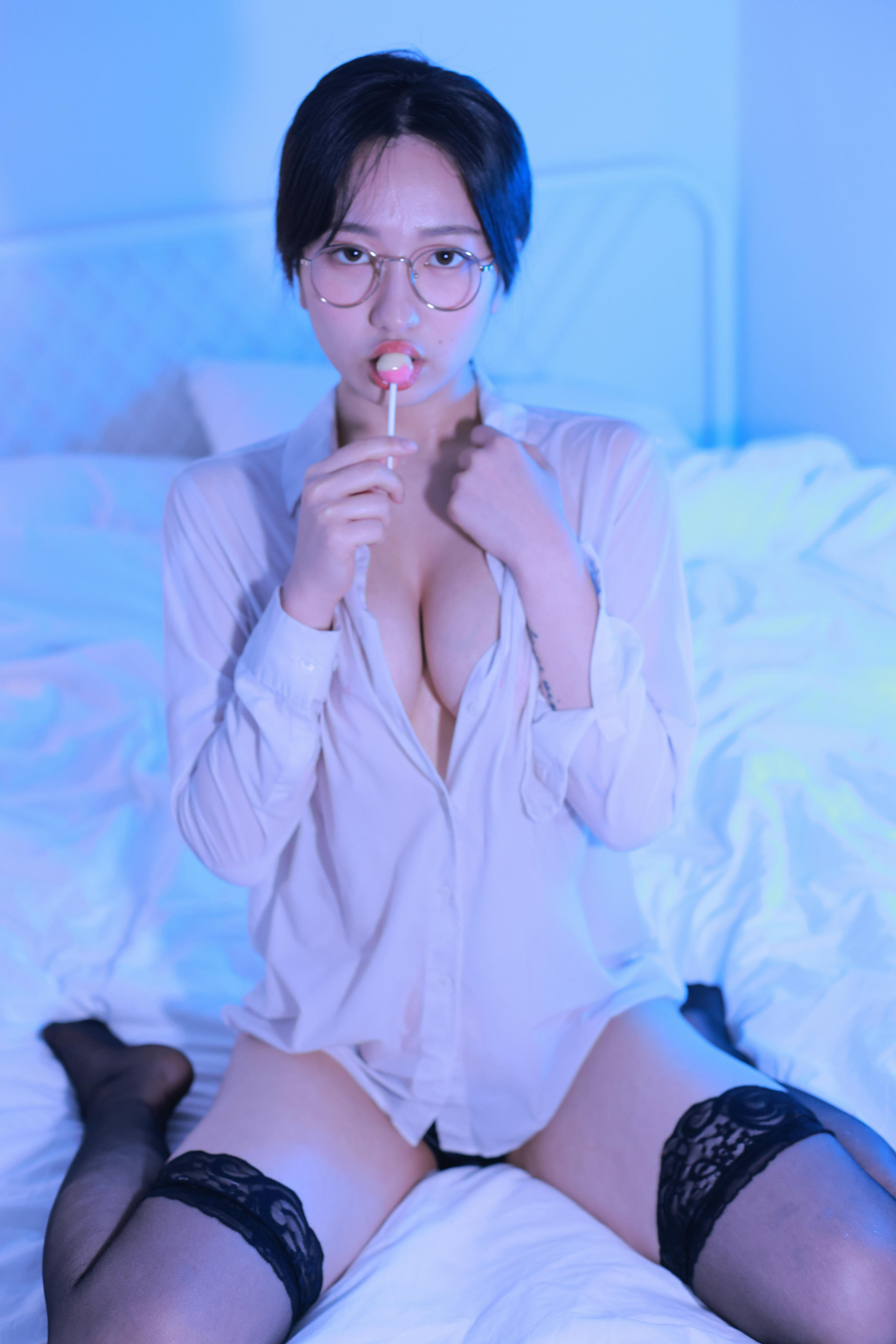 韩国妹子-Sehee (세희) NO.021 Glasses Shirt [112P1V-1.78GB]_第1集