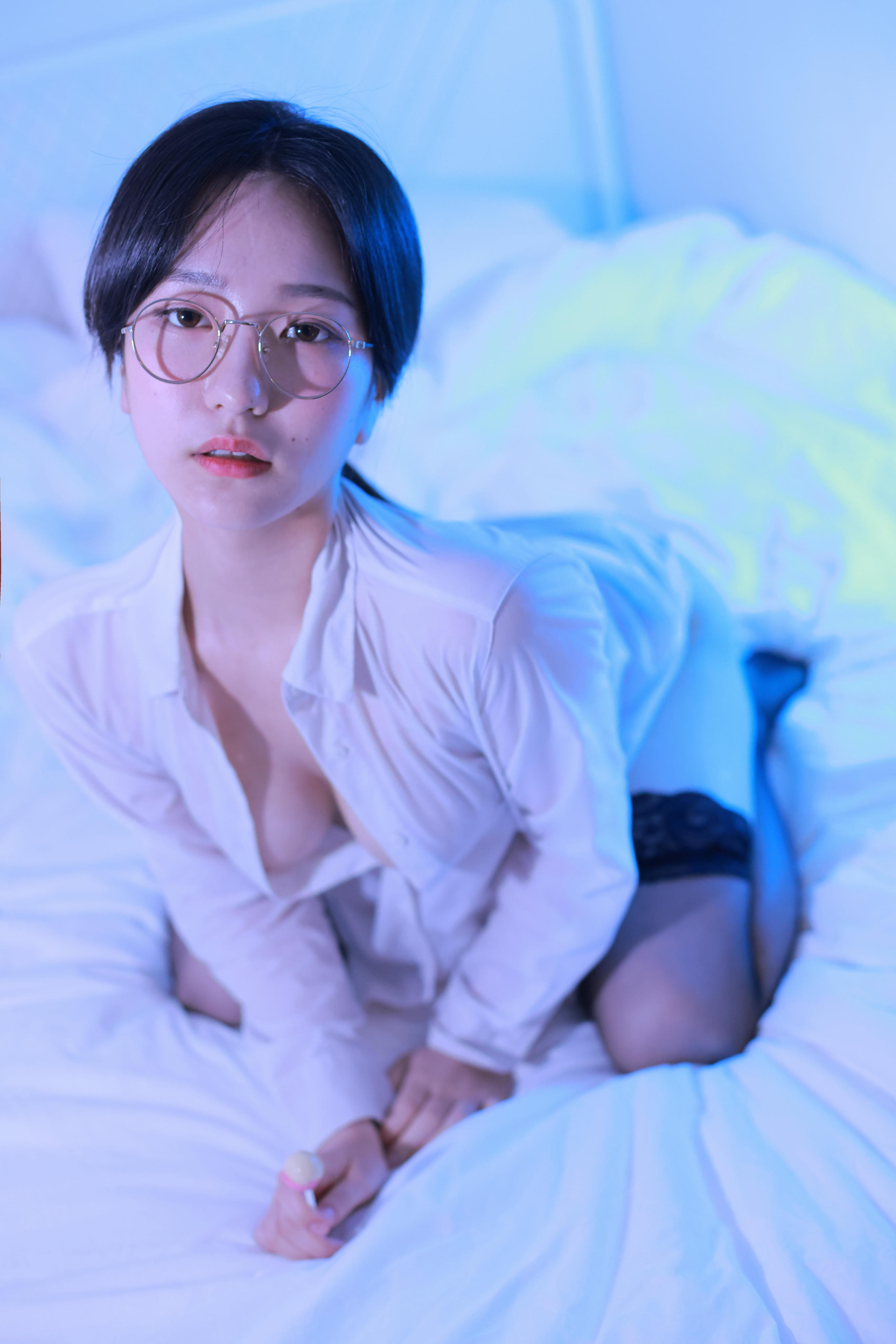 韩国妹子-Sehee (세희) NO.021 Glasses Shirt [112P1V-1.78GB]_第2集