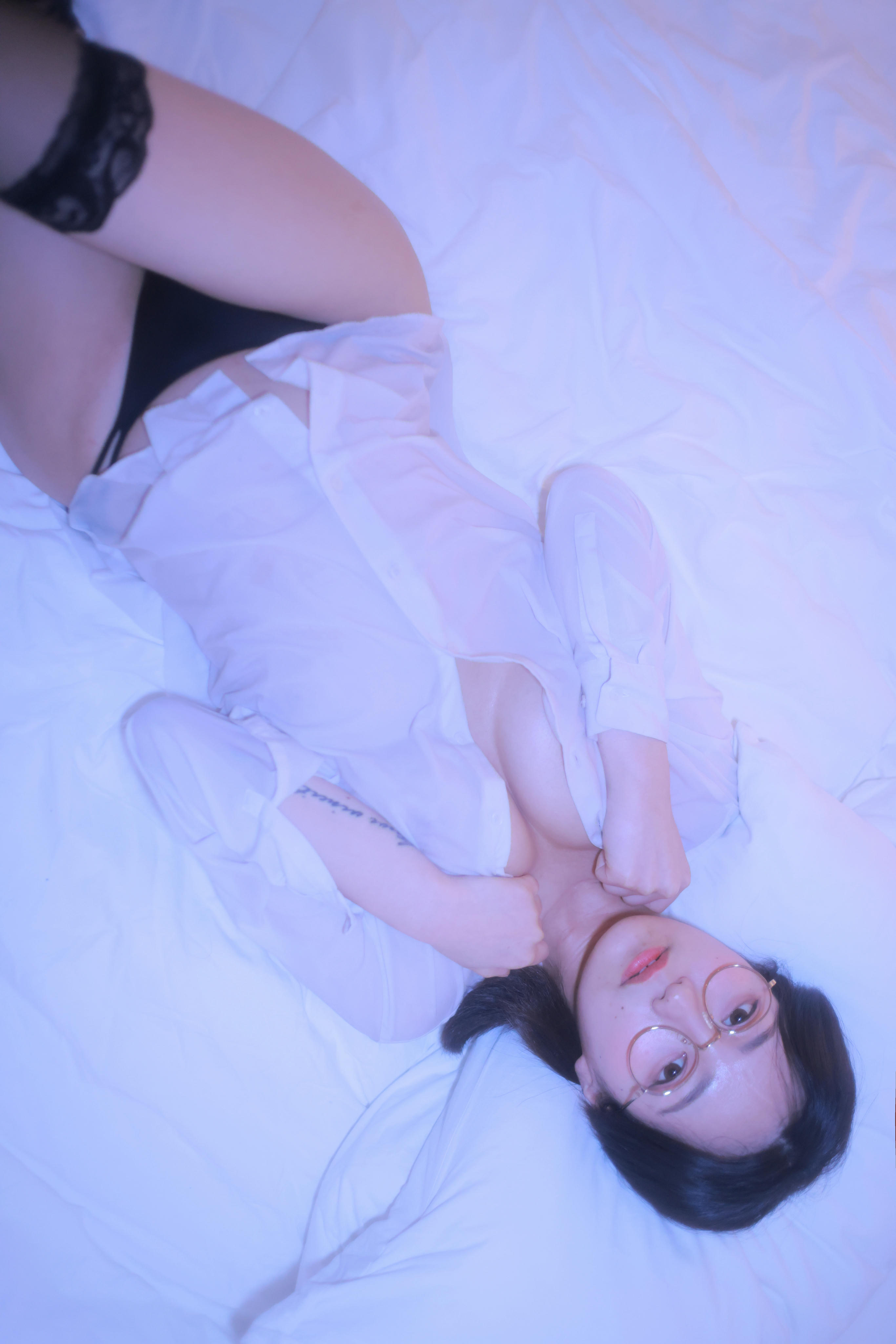 韩国妹子-Sehee (세희) NO.021 Glasses Shirt [112P1V-1.78GB]_第3集