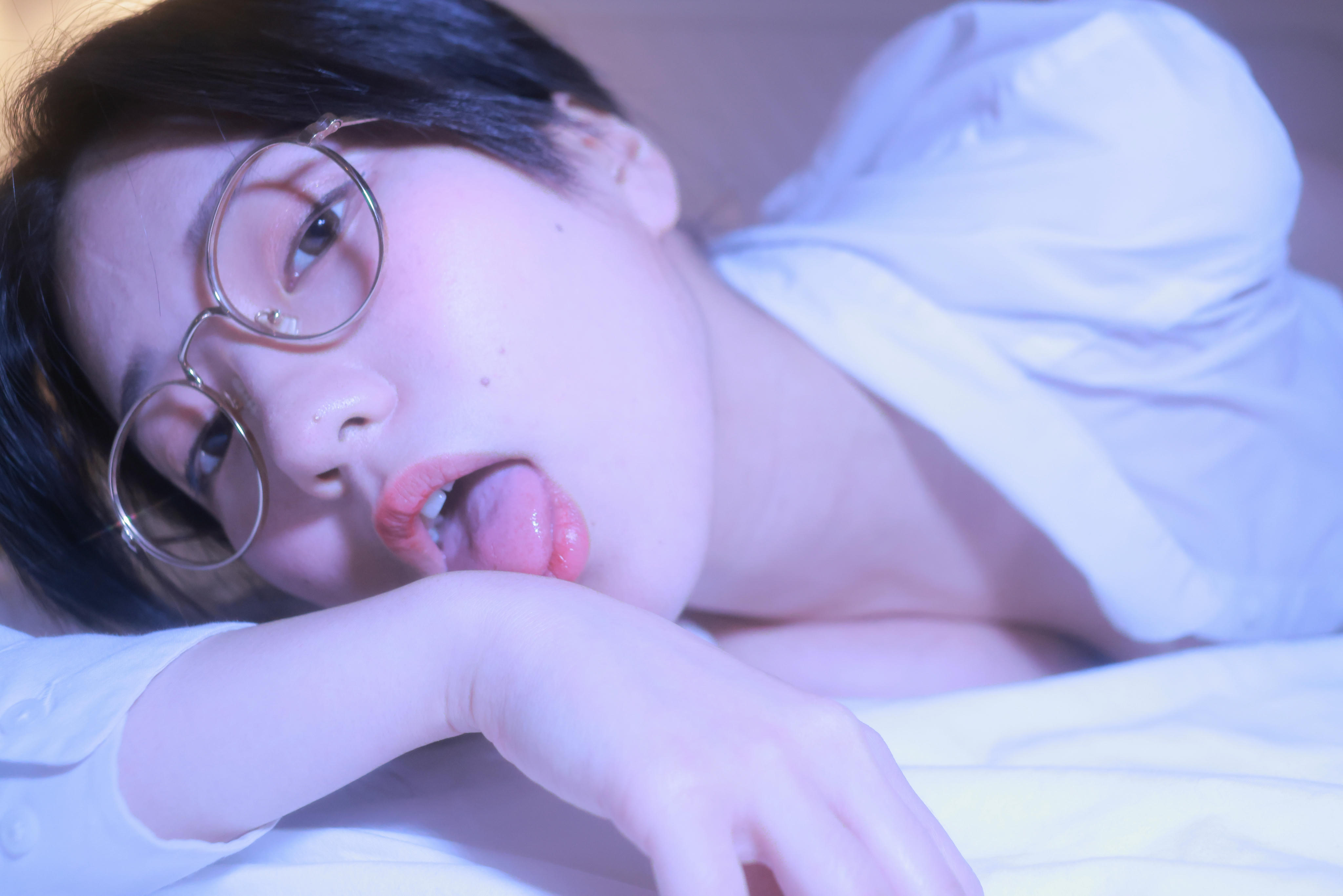 韩国妹子-Sehee (세희) NO.021 Glasses Shirt [112P1V-1.78GB]_第4集