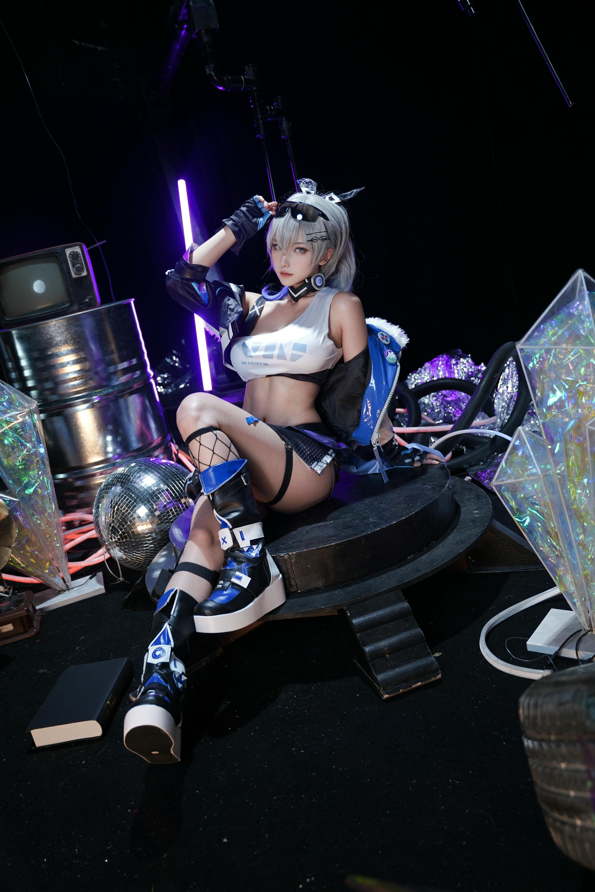 Seya-狮砸 NO.011 银狼 万叶[18P-154.4M]_第1集