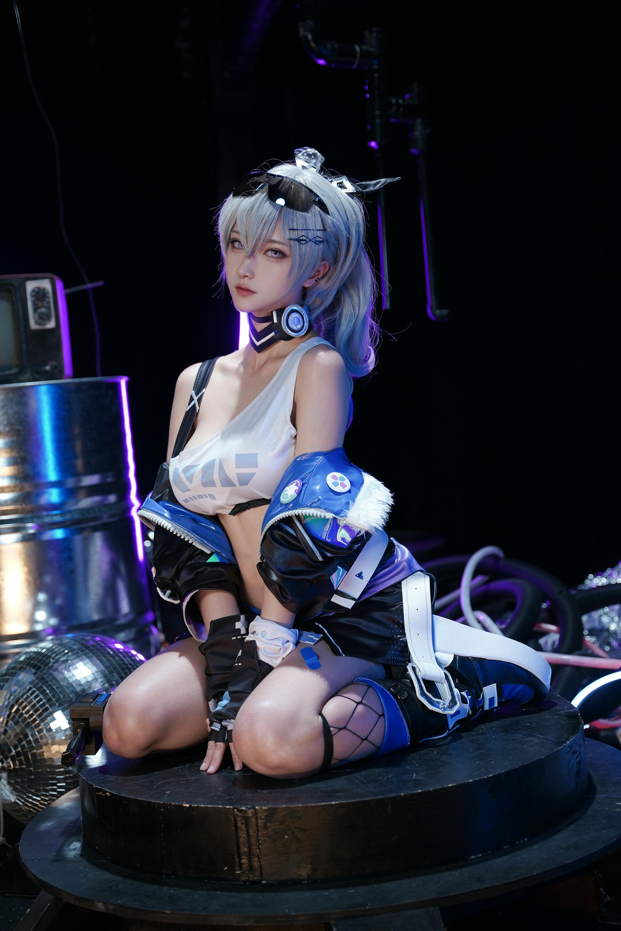 Seya-狮砸 NO.011 银狼 万叶[18P-154.4M]_第1集