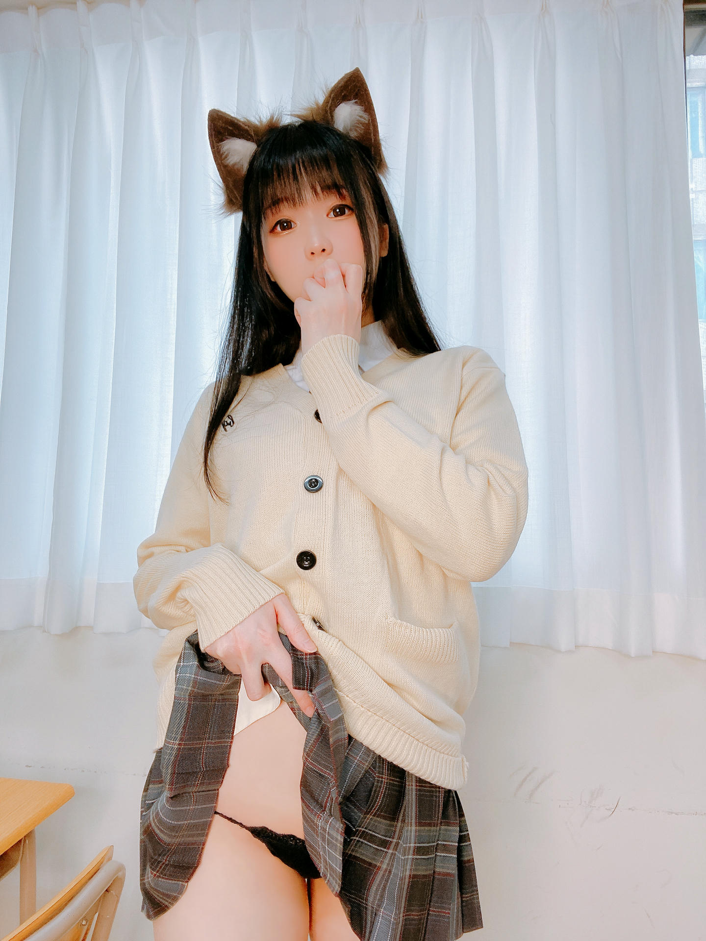 霜月shimo NO.072 Fantia 2022年07月会员合集(7期) [133P-627MB]-2022-07-25 猫耳制服🐱part.2 [18P-151.16MB]_第1集