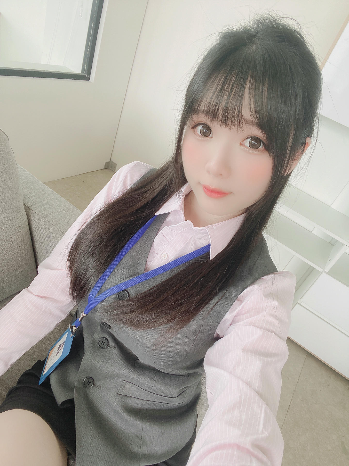 霜月shimo NO.073 Fantia 2022年08月会员合集(6期) [94P-798MB]-2022-08-25 新入社員しもちゃん [24P-193.12MB]_第1集