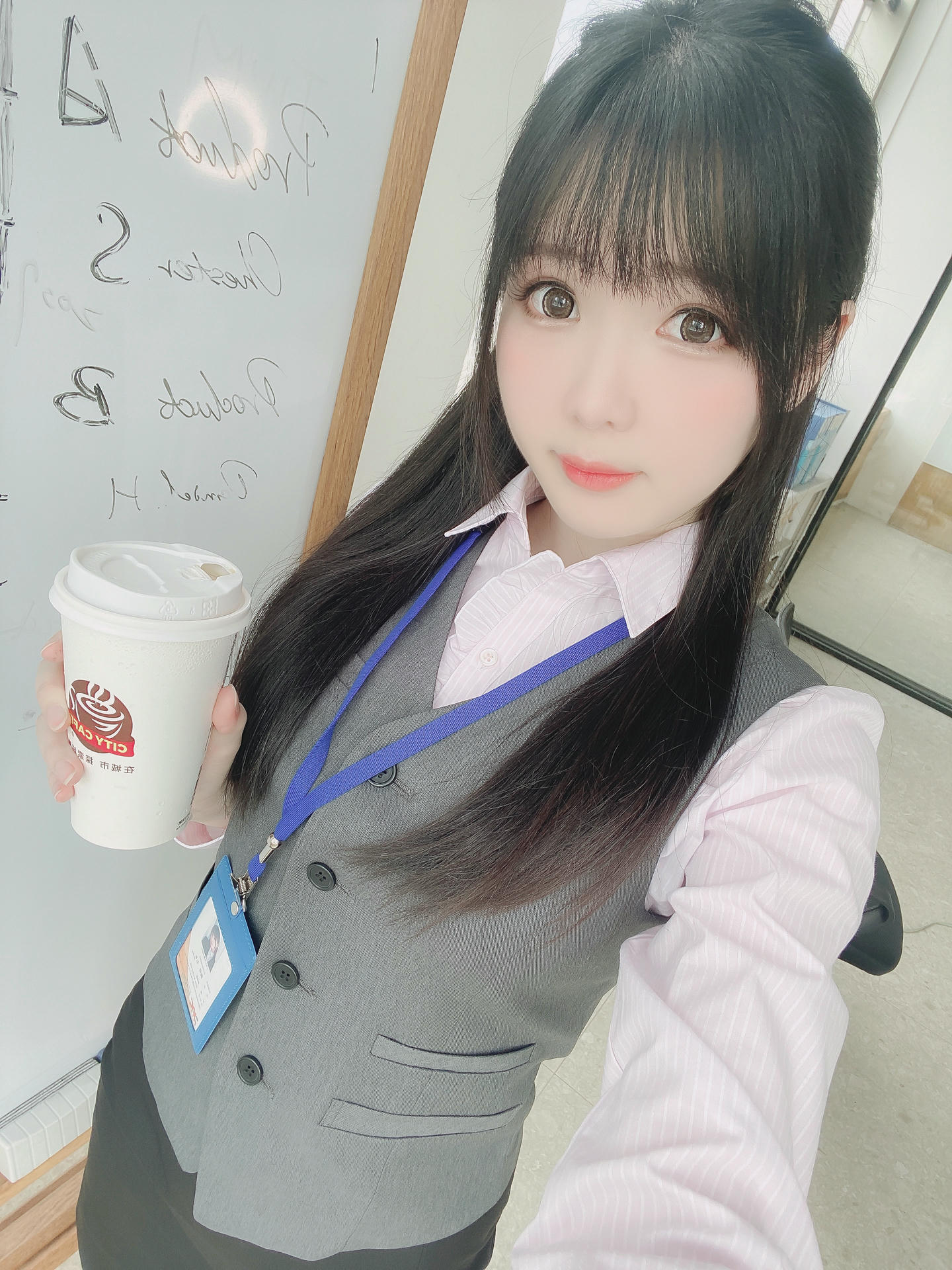 霜月shimo NO.073 Fantia 2022年08月会员合集(6期) [94P-798MB]-2022-08-25 新入社員しもちゃん [24P-193.12MB]_第2集