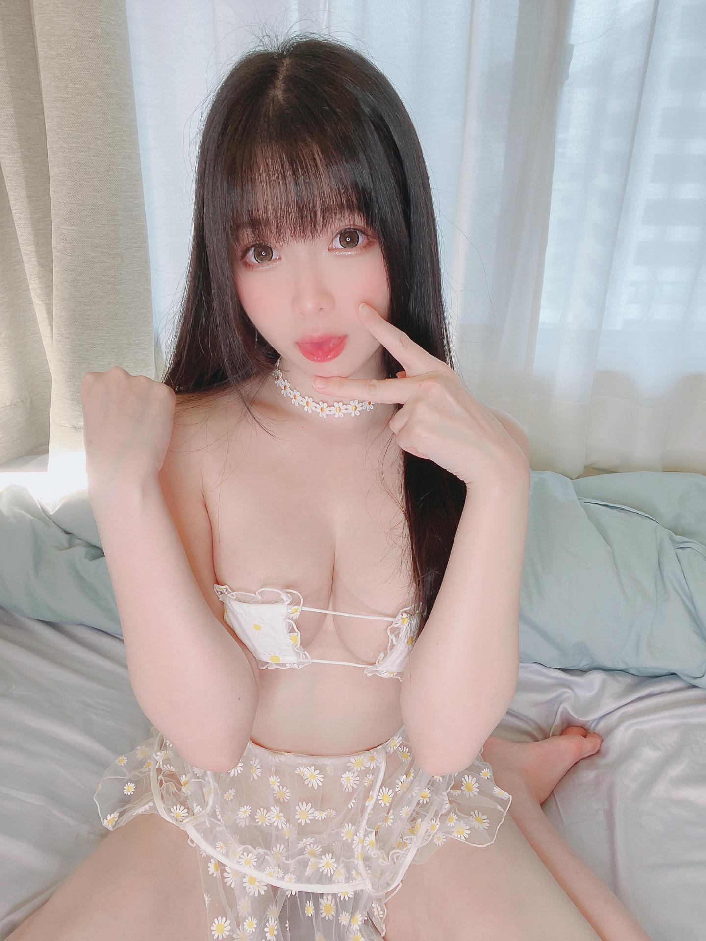 霜月shimo NO.075 Fantia 2022年06月会员合集(6期) [122P-990MB]-2022-06-28 🌼眼帯ビキニ🌼 [19P-143MB]_第1集