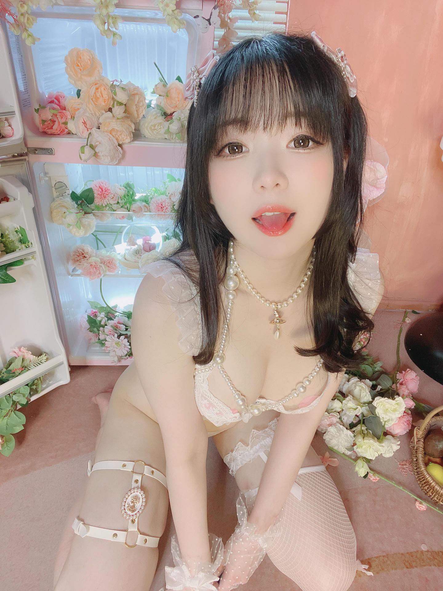 霜月shimo NO.079 Fantia-2022年11月会员合集(6套)[107P-913.3M]-2022-11-21 天使ちゃん👼💖_第1集