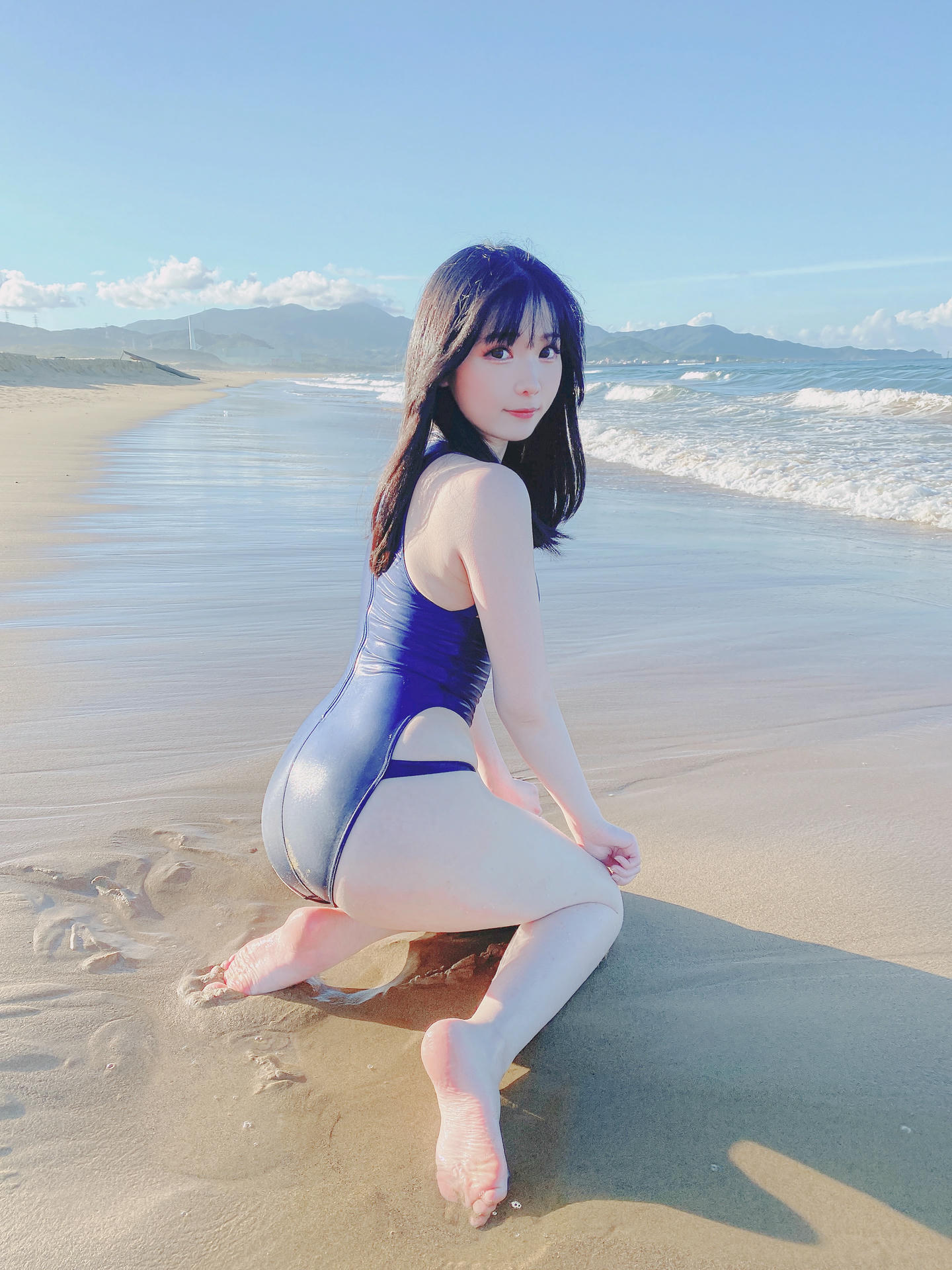 霜月shimo NO.080 Fantia 2022年10月会员合集(5期) [112P-836MB]-2022-10-17 競泳水着🌞 [26P-171.68MB]_第1集