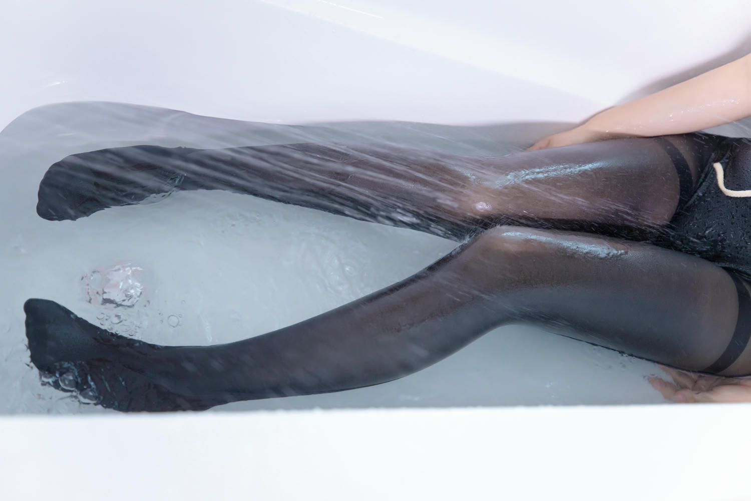 神乐坂真冬-神楽坂真冬 NO.120 夏日戏水 [75P-203MB]_第2集