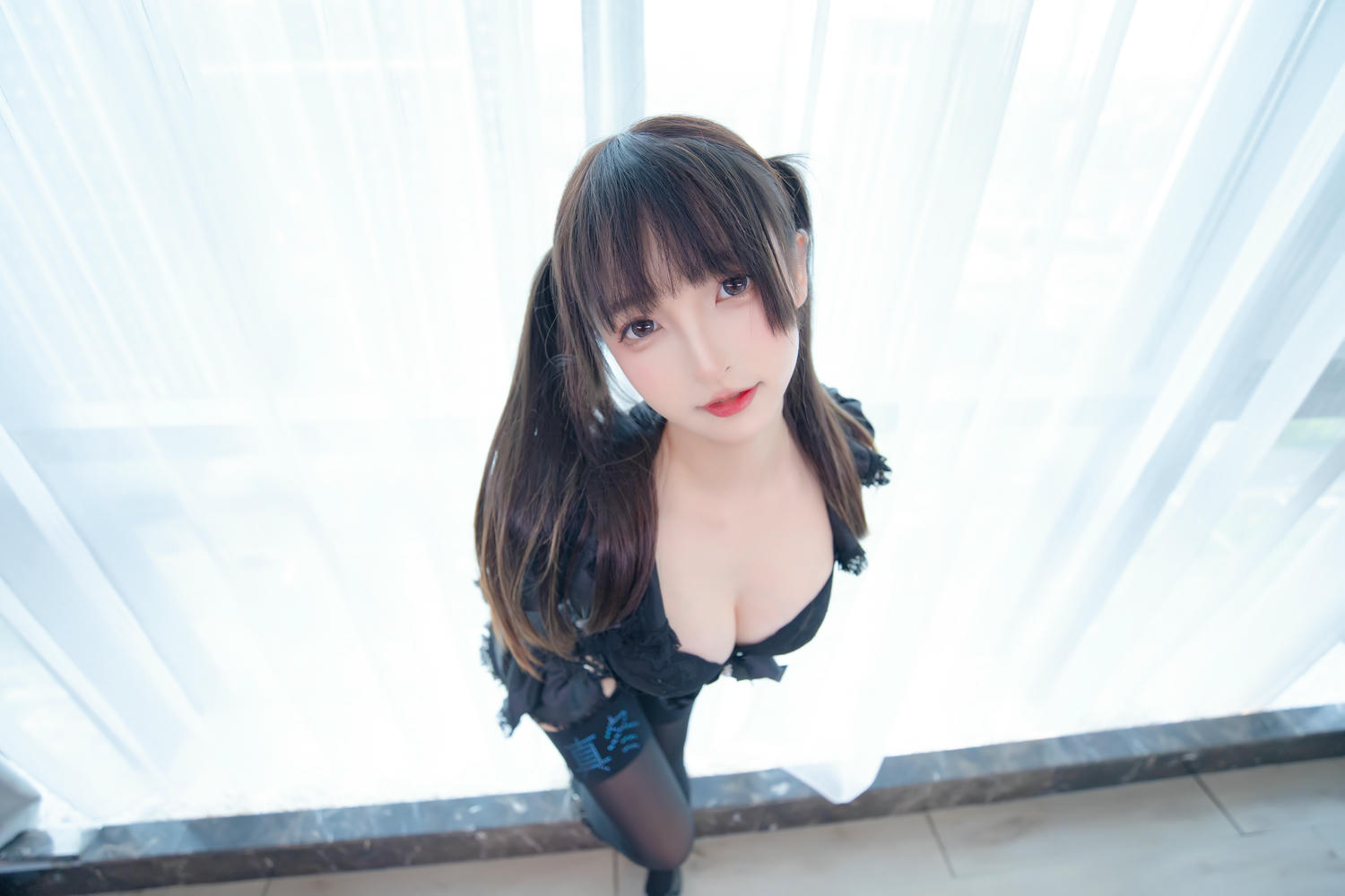 神乐坂真冬-神楽坂真冬 NO.126 足底星光 [75P-173MB]_第2集