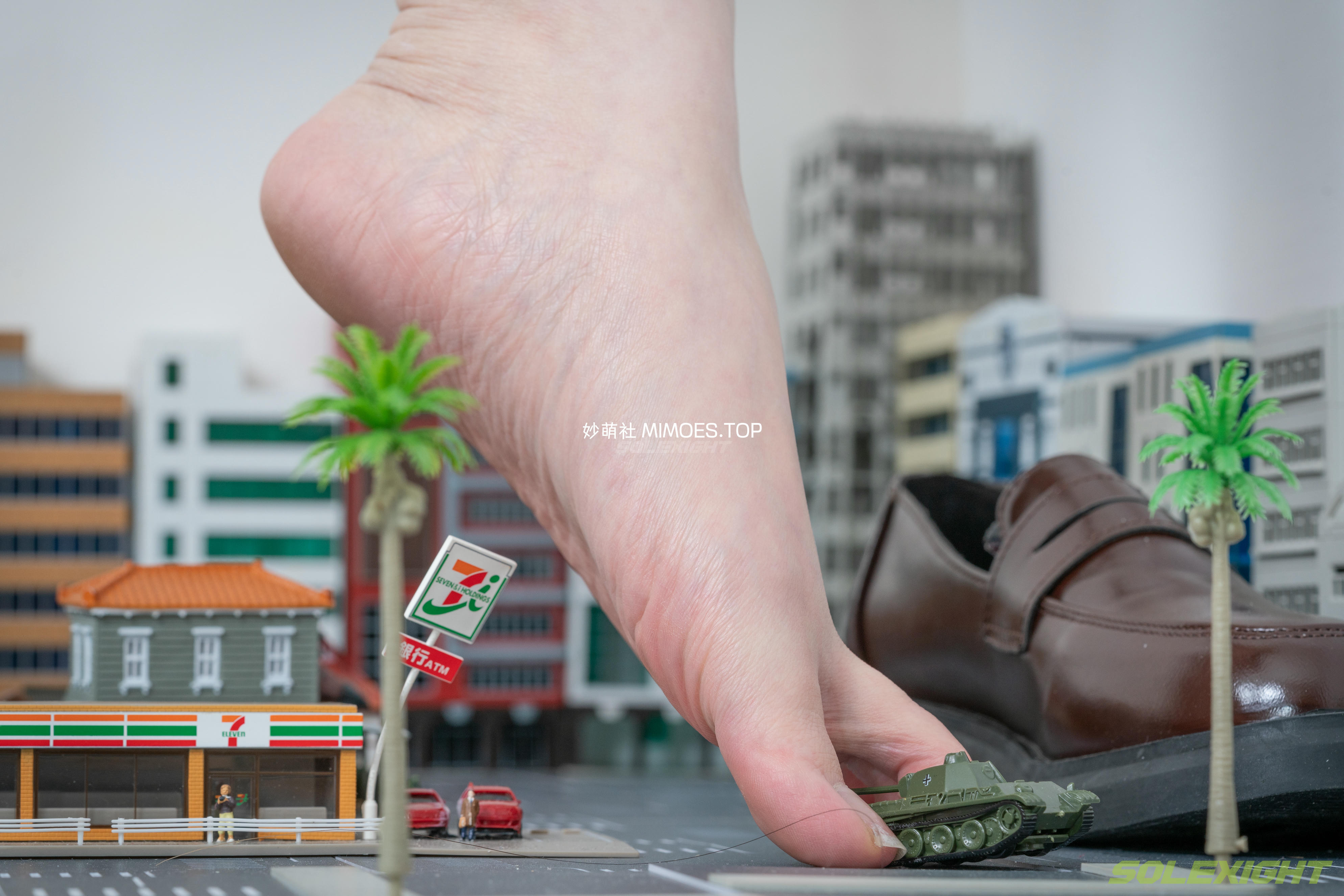 台湾SOLEXIGHT NO.031 Salome2-Giantess-Picture（百倍·女巨人）（8000PX-92P）【高配版】_第4集