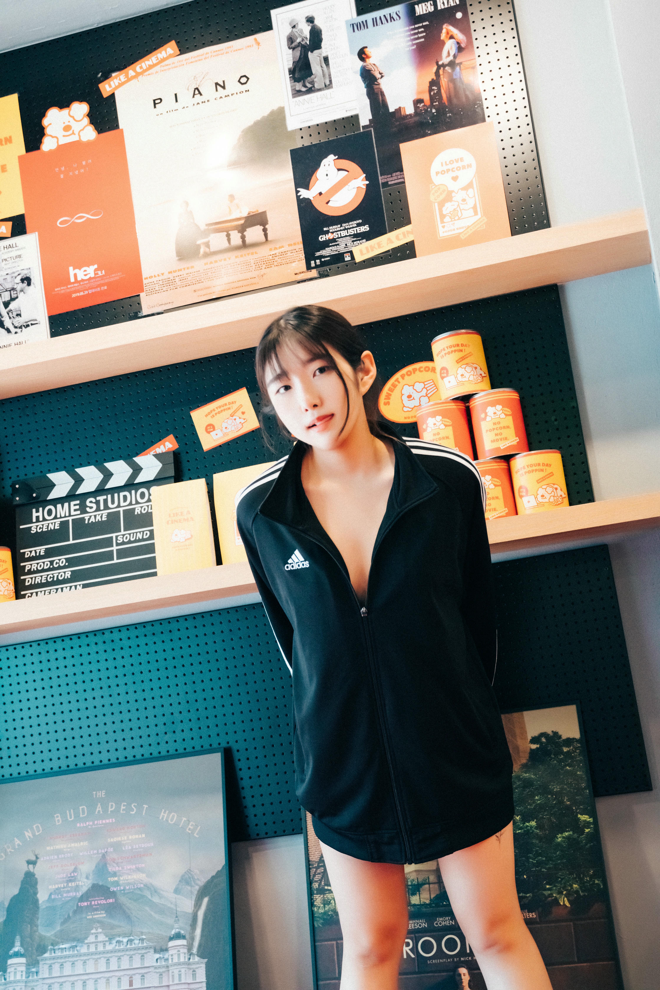 韩国美女-054_Loozy Sonson (손손) Cinema girl_S.ver [123P-944MB]-Cinema girl_第1集