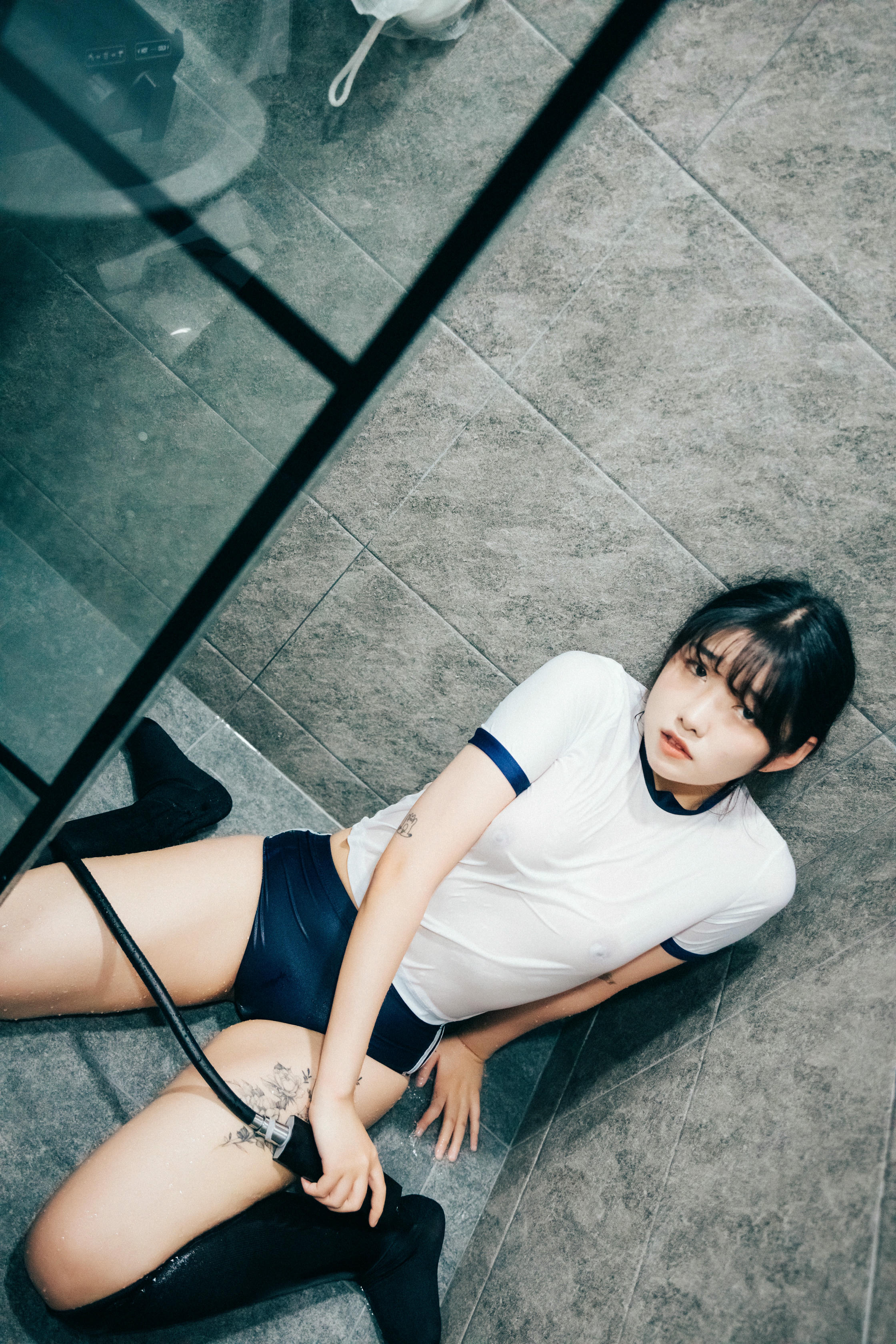 韩国美女-066_Loozy SonSon (손손) Date at home + S.Ver [176P-1.15GB]-date at home_第1集