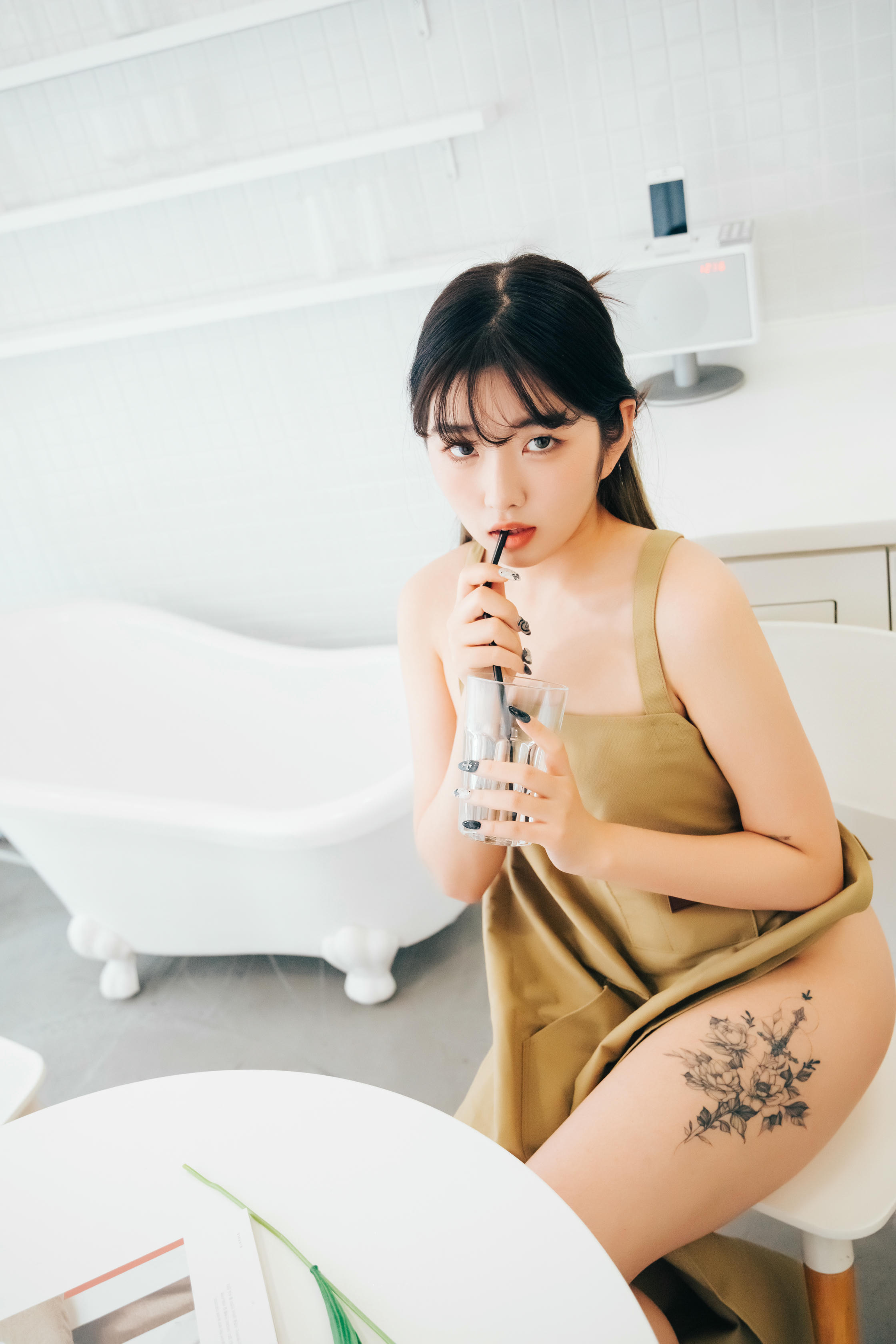 韩国美女-028_Loozy SonSon Nude Apron [111P 1.42GB]-Nude Apron_第2集