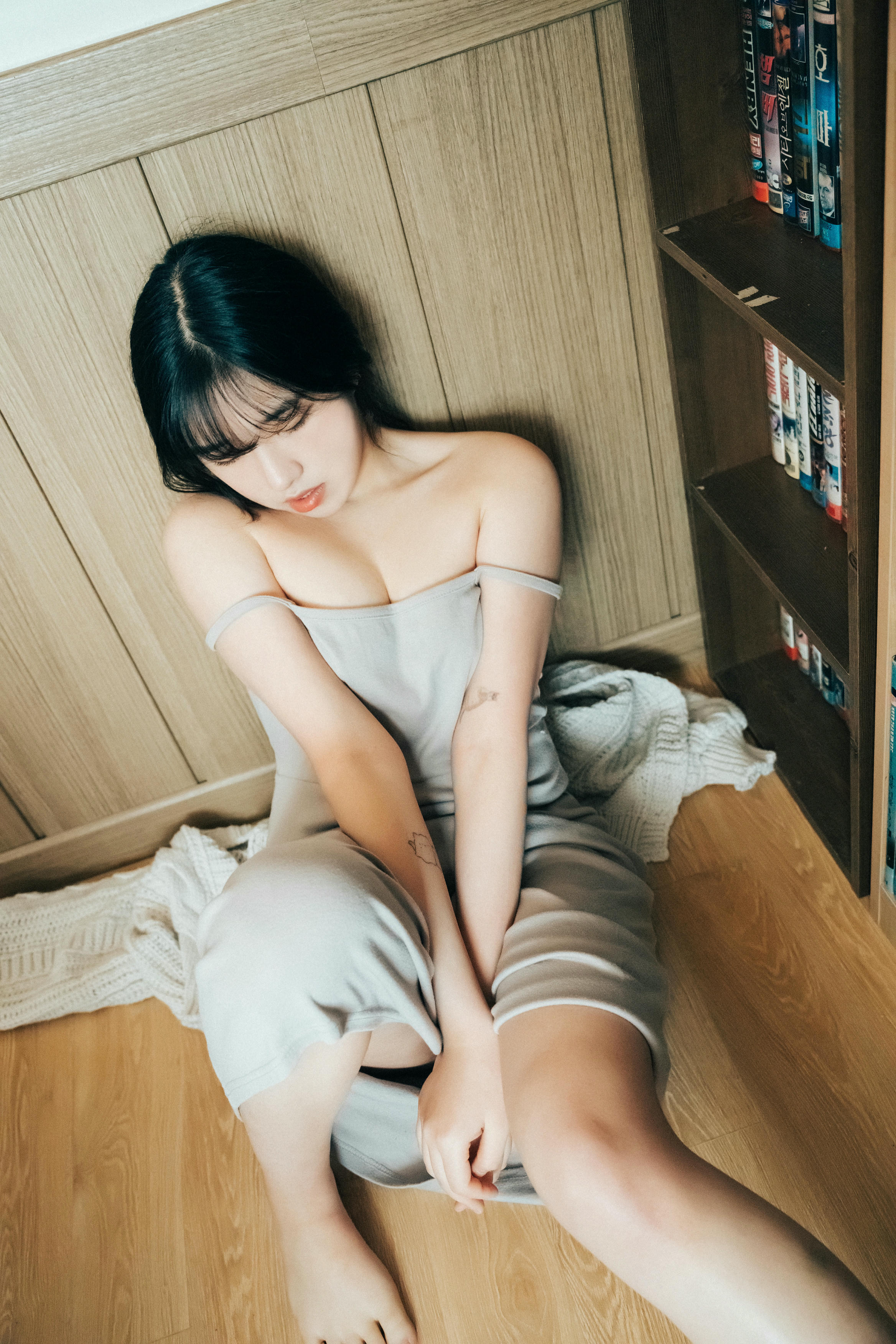 韩国美女-Sonson NO.048 Loozy (손손) Comic Shop Girl [112P／1.98GB]-comics shop girl_第2集