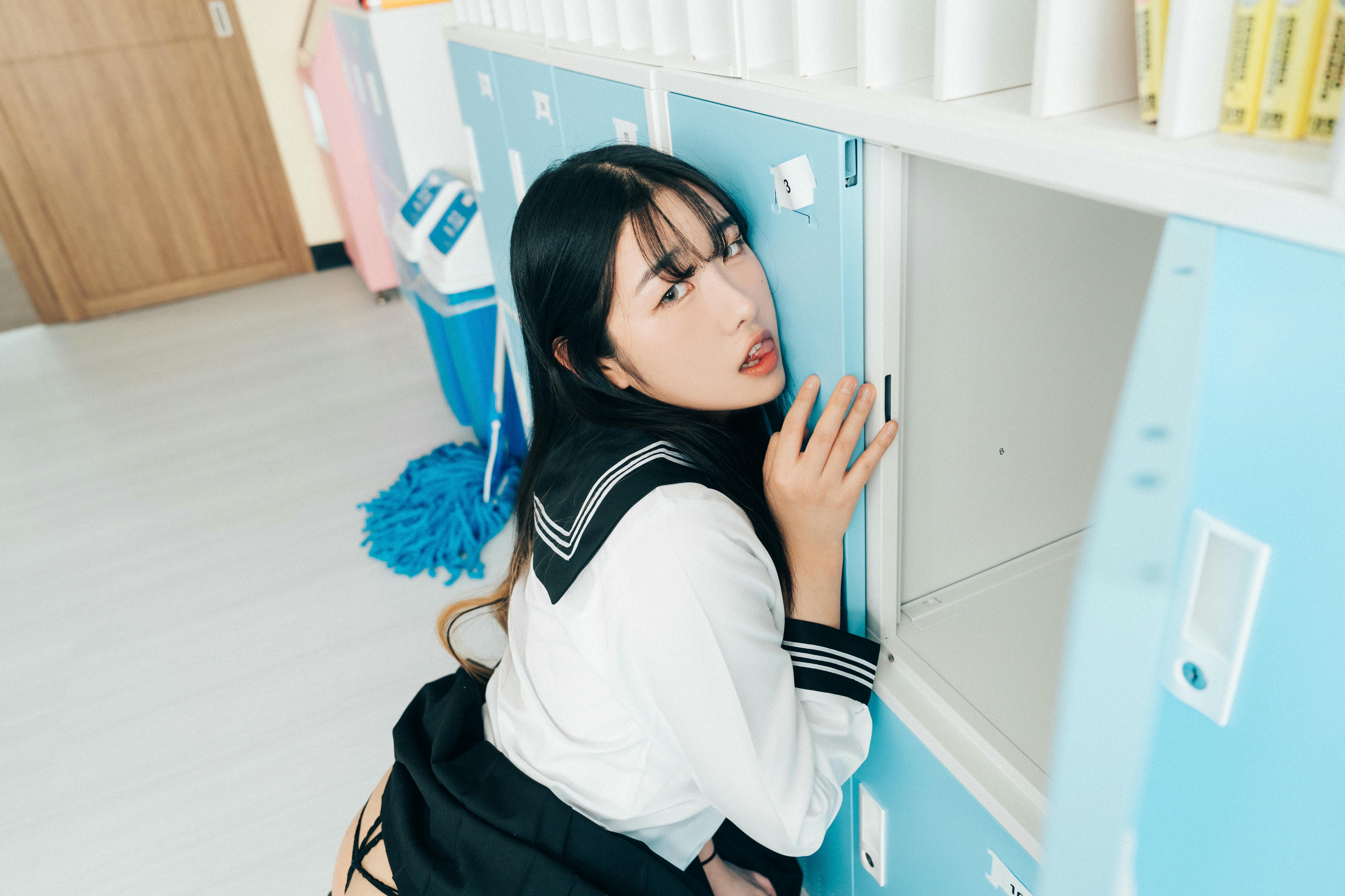 韩国美女-Sonson NO.049 Loozy Zia (지아) x Sonson (손손) Bitch Academy Hard [195P+3V／2.95GB]-손손_第1集