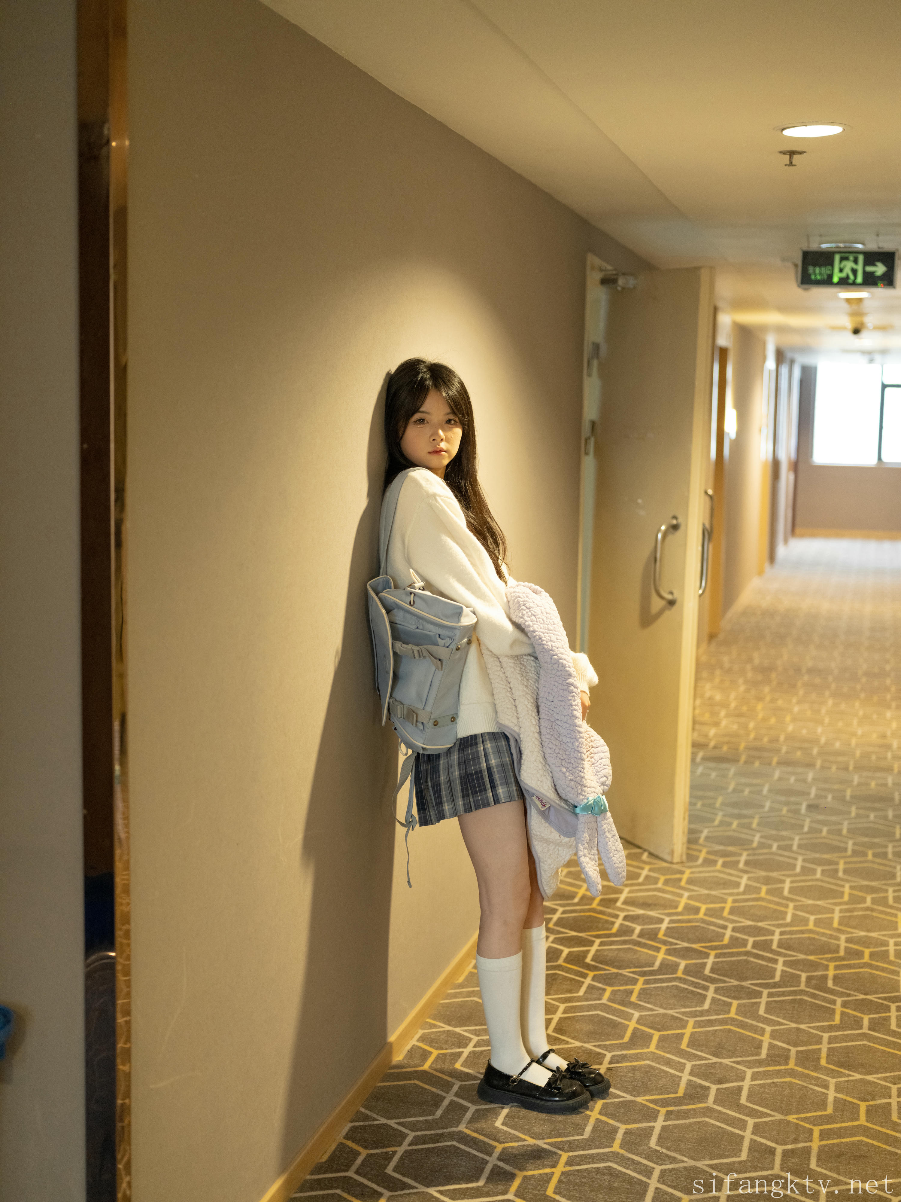 素人渔夫林书辞 NO.002 女仆束缚 [164P2V-9.84G]_第1集