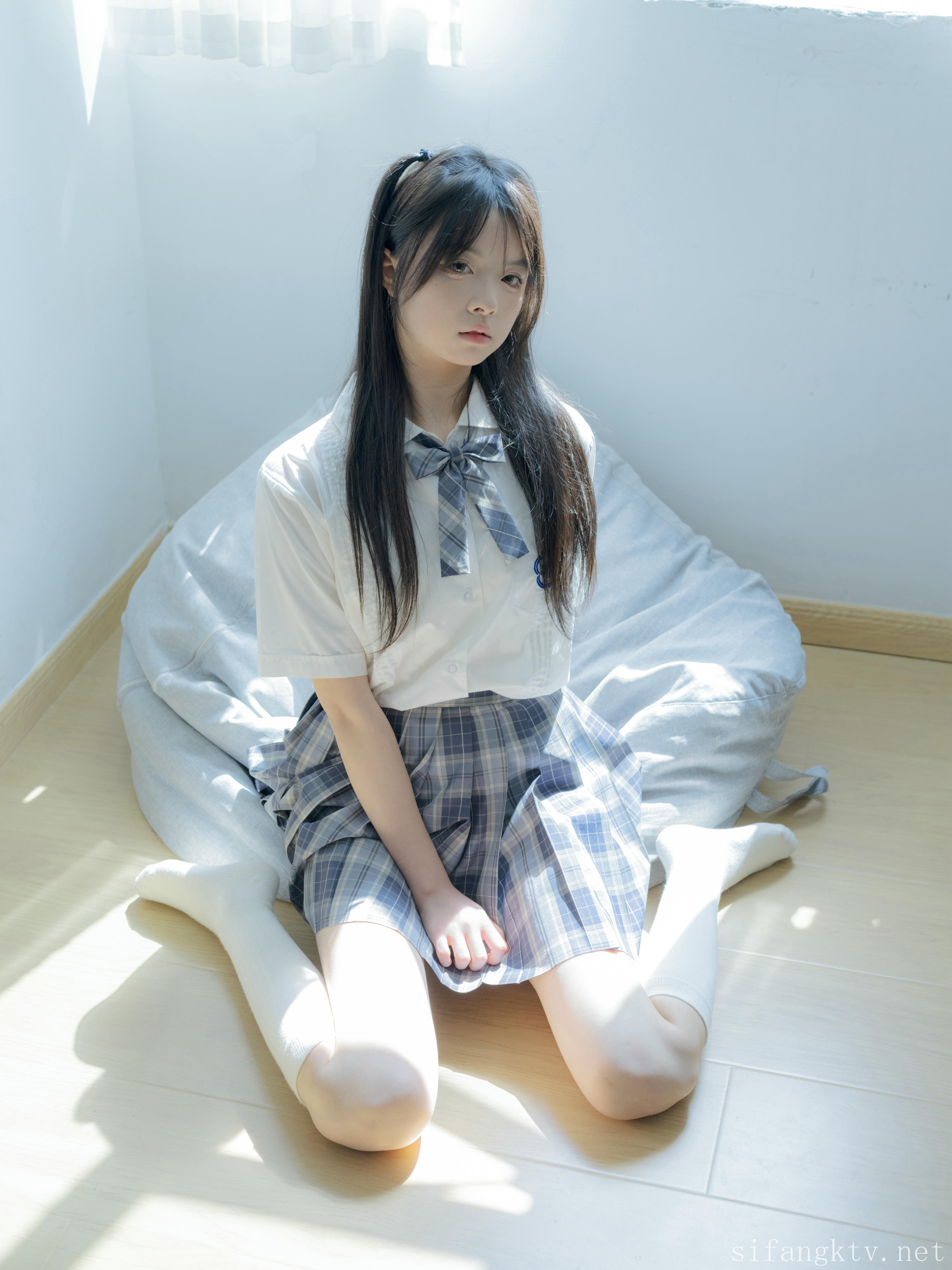 素人渔夫林书辞 NO.002 女仆束缚 [164P2V-9.84G]_第8集