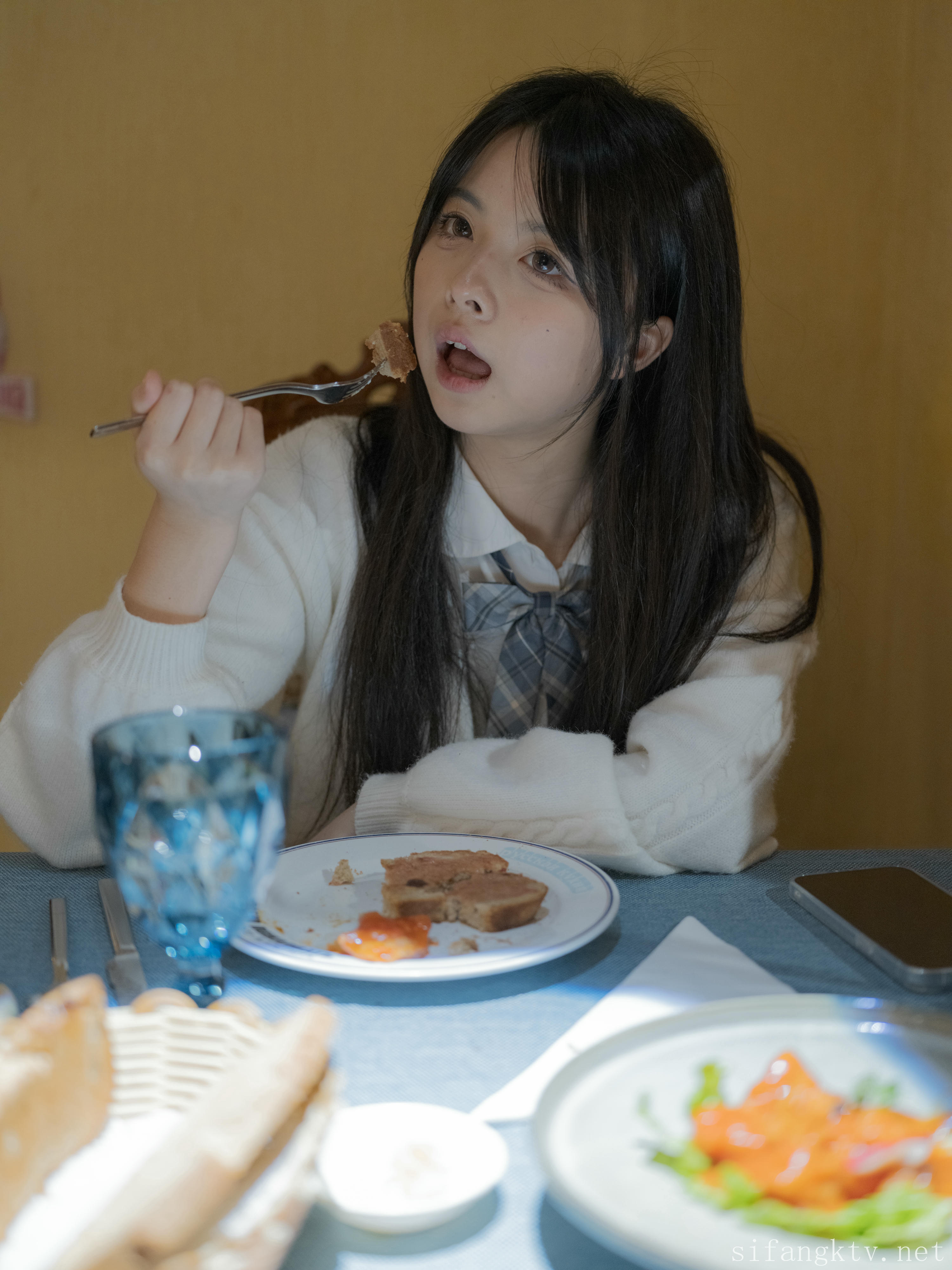 素人渔夫林书辞 NO.002 女仆束缚 [164P2V-9.84G]_第1集