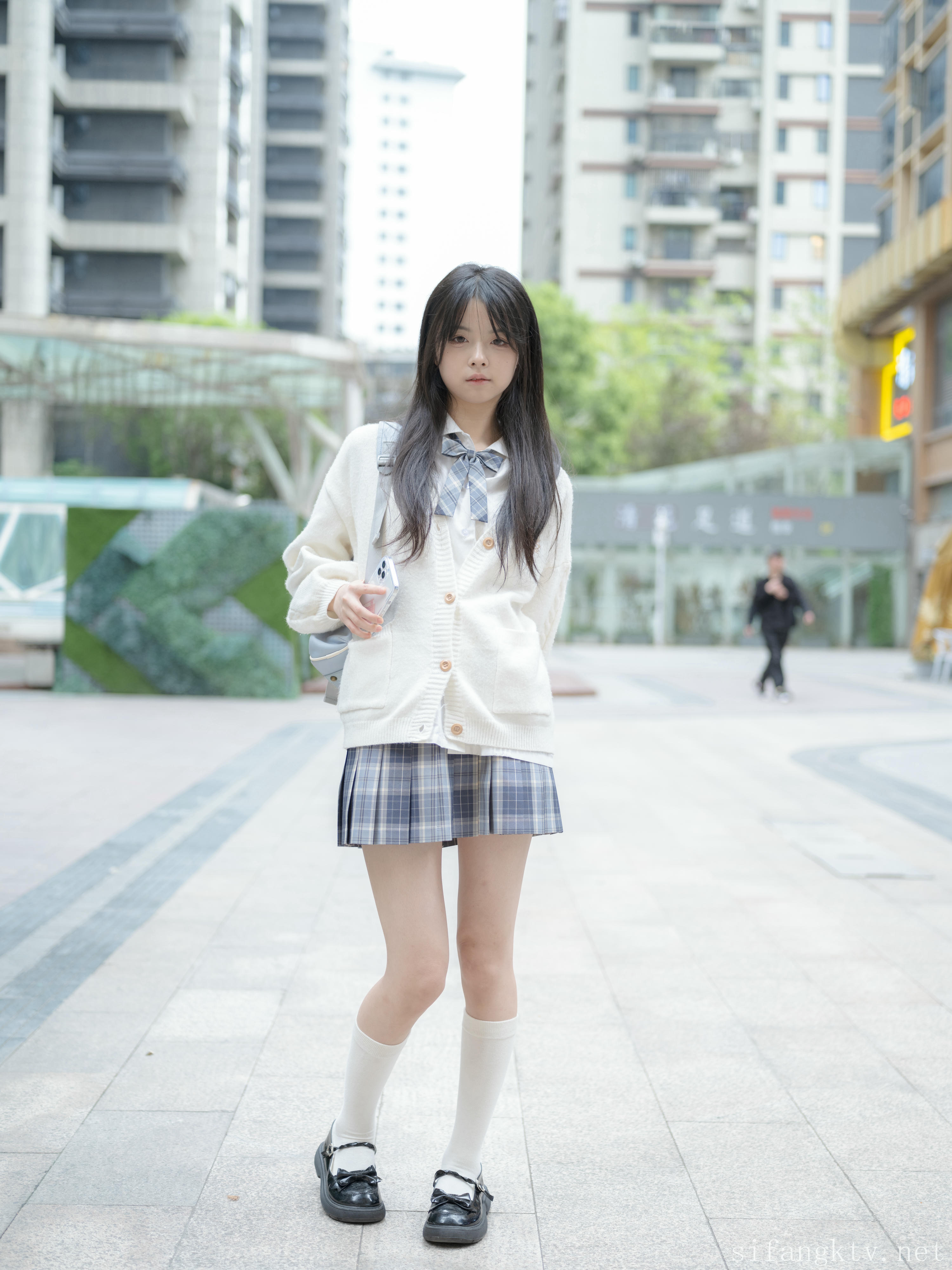 素人渔夫林书辞 NO.002 女仆束缚 [164P2V-9.84G]_第1集