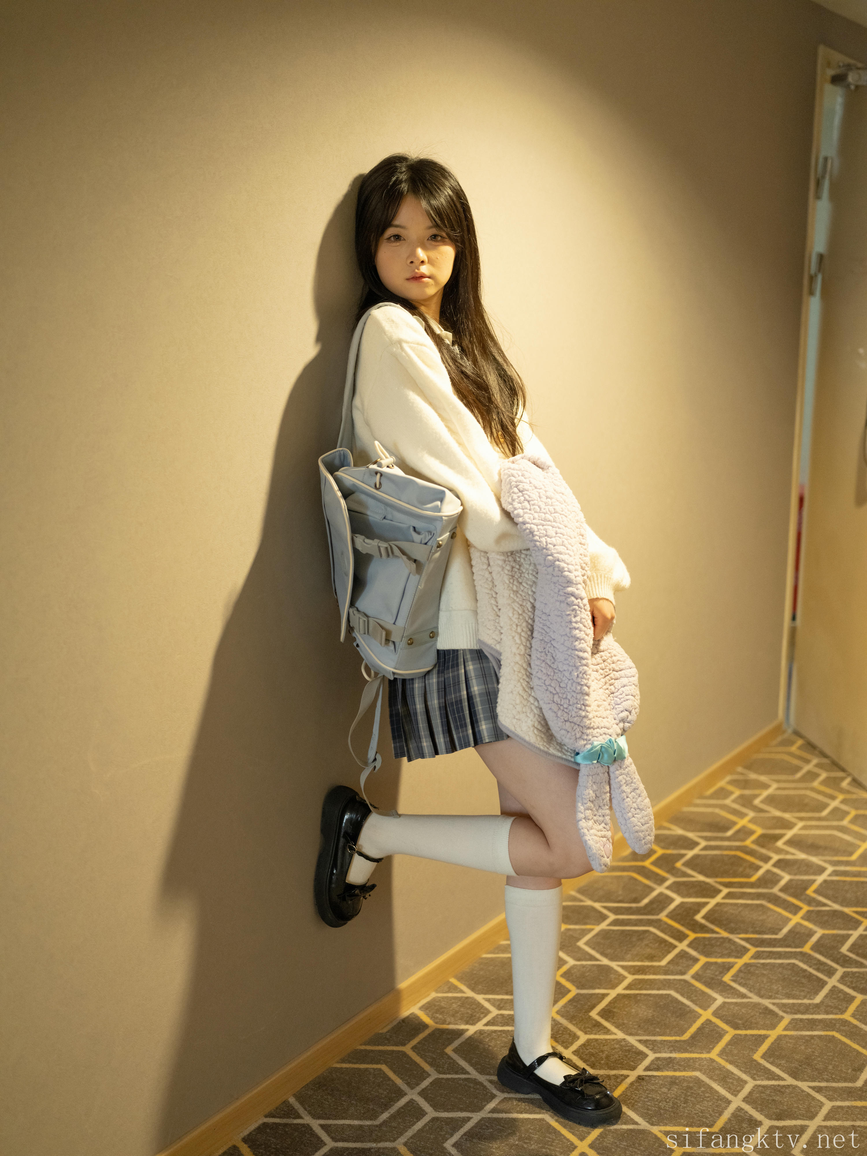 素人渔夫林书辞 NO.002 女仆束缚 [164P2V-9.84G]_第1集