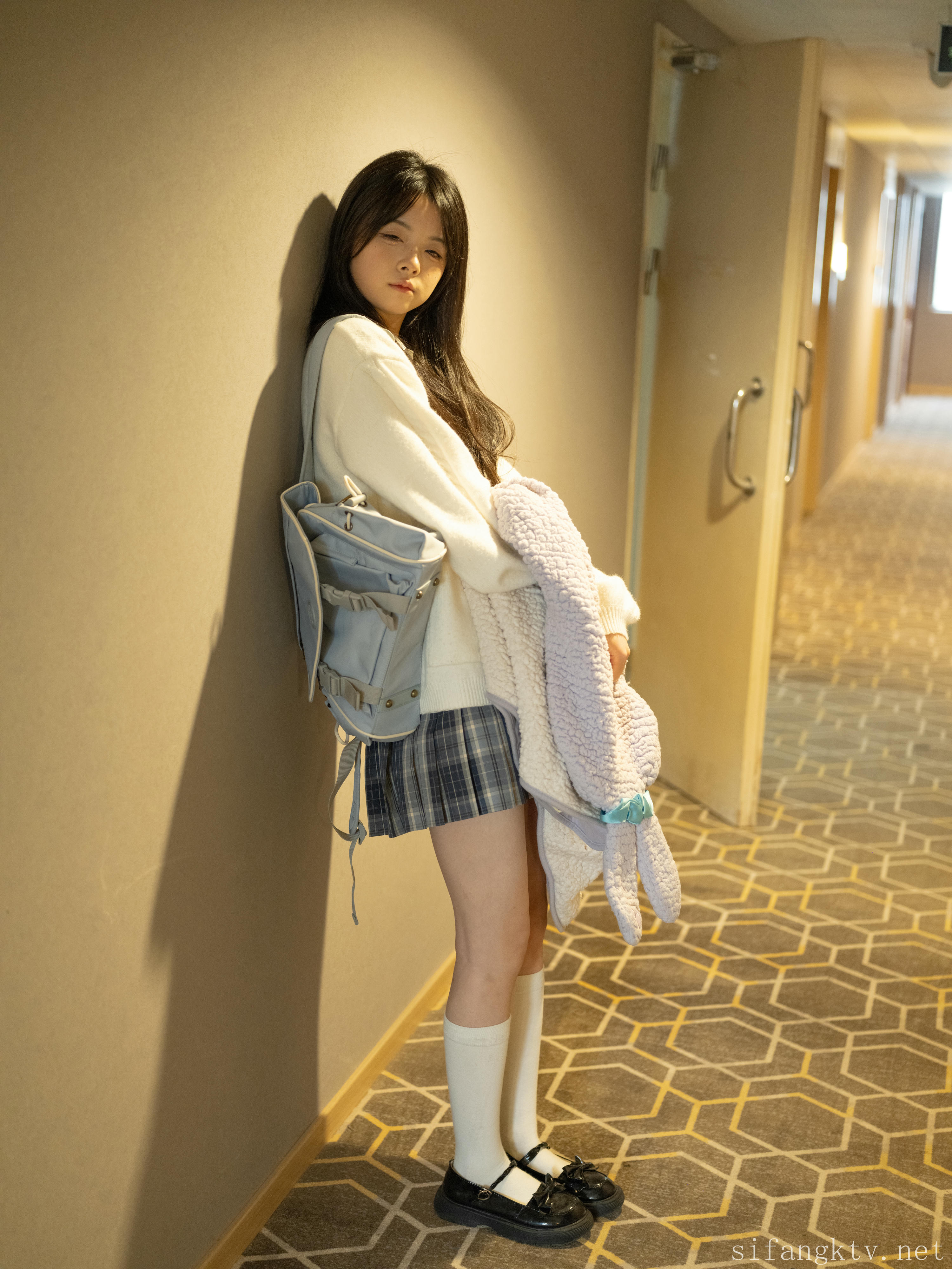 素人渔夫林书辞 NO.002 女仆束缚 [164P2V-9.84G]_第1集