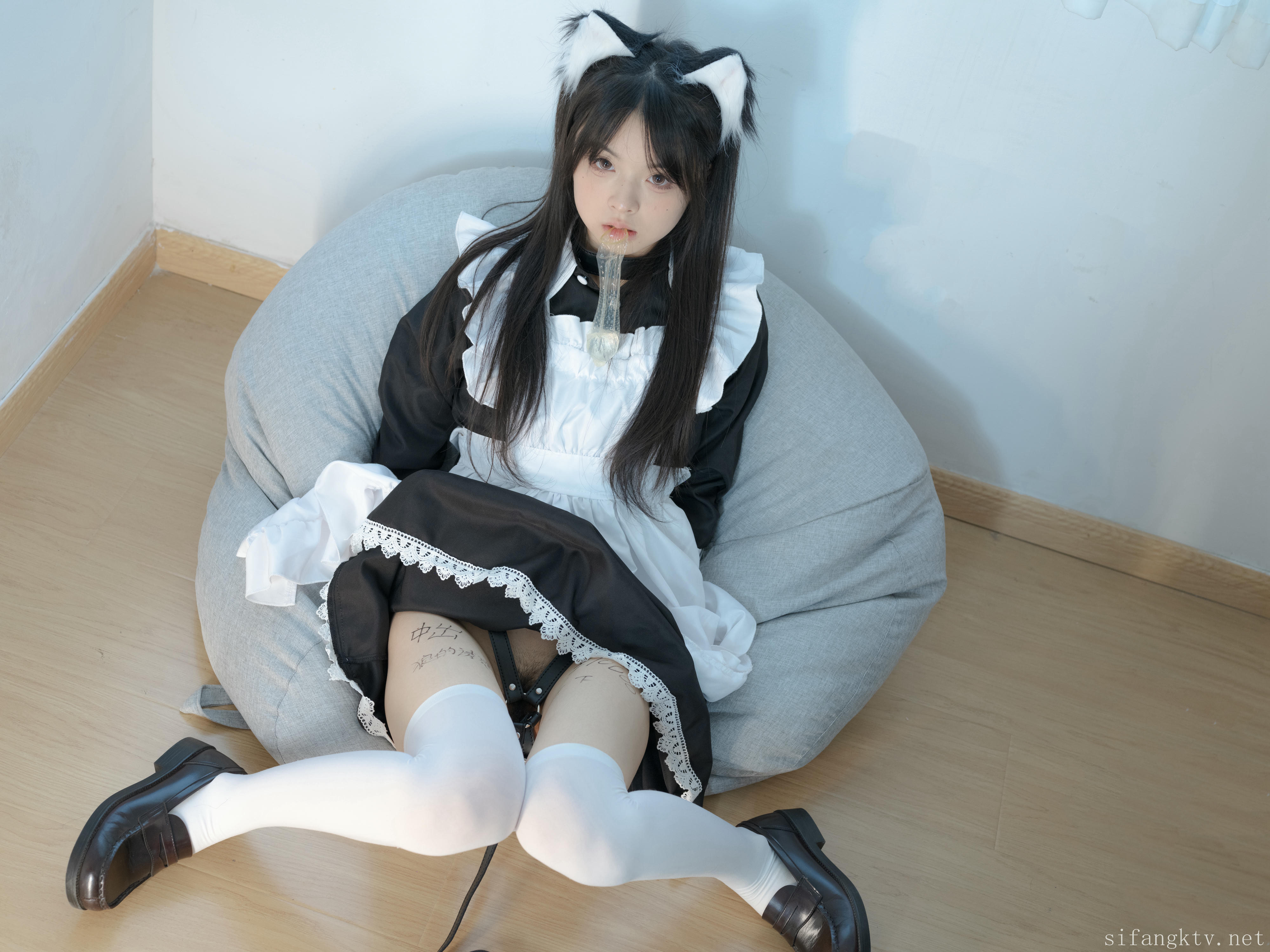 素人渔夫林书辞 NO.002 女仆束缚 [164P2V-9.84G]_第5集