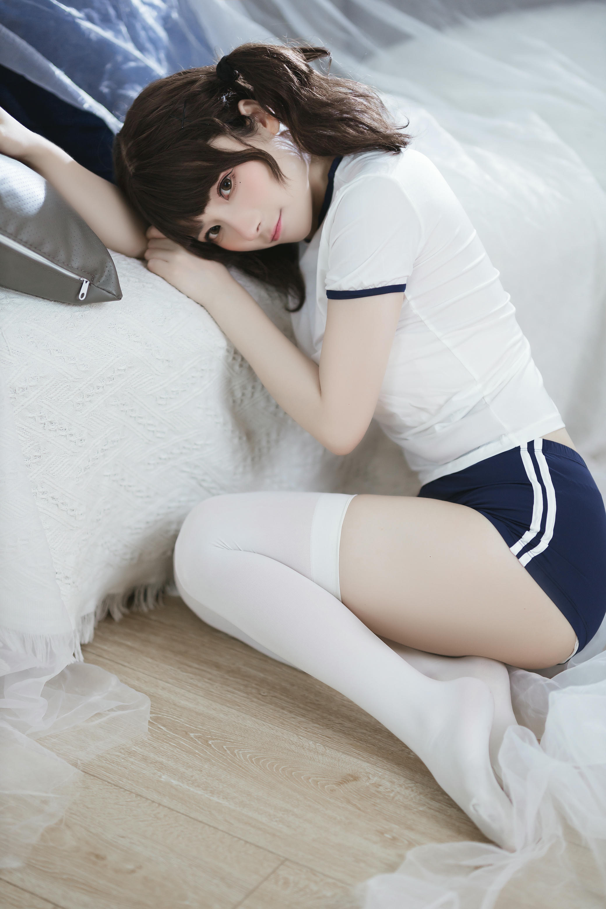 是三不是世w NO.005 束缚[37P527MB]_第1集