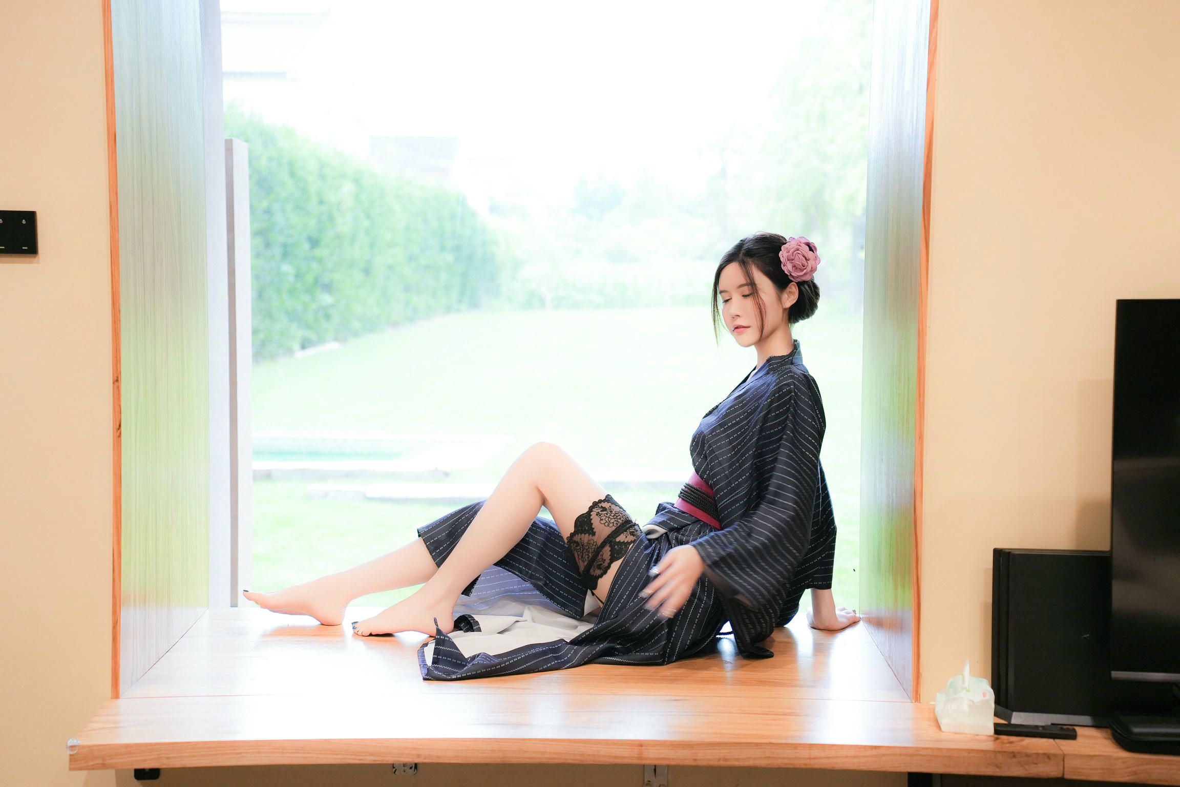 晚苏susu NO.001 户外枷锁 [71P-370MB]_第1集