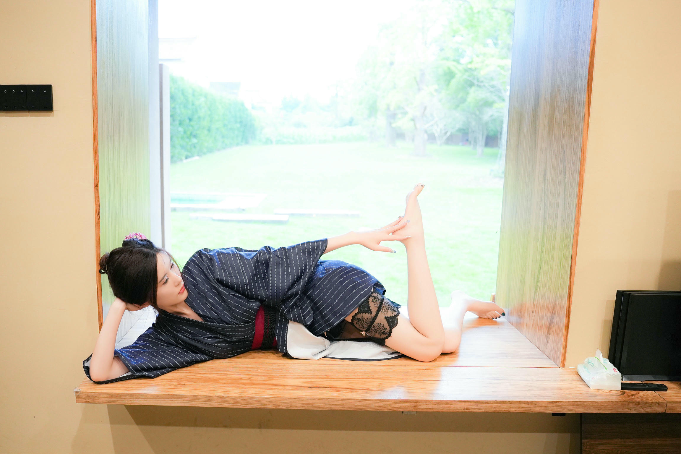 晚苏susu NO.001 户外枷锁 [71P-370MB]_第1集