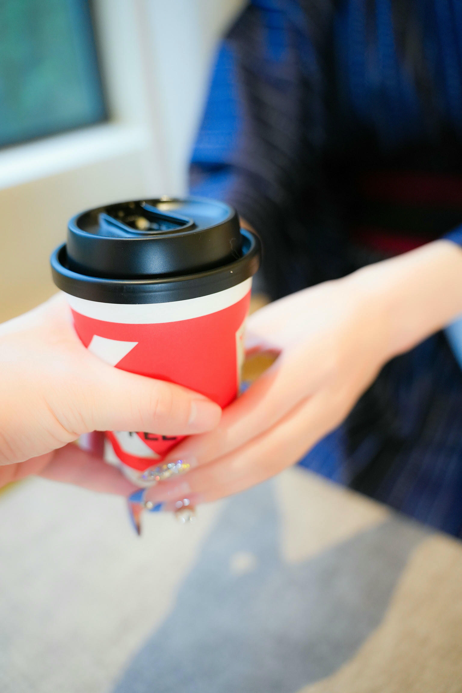 晚苏susu NO.001 户外枷锁 [71P-370MB]_第2集